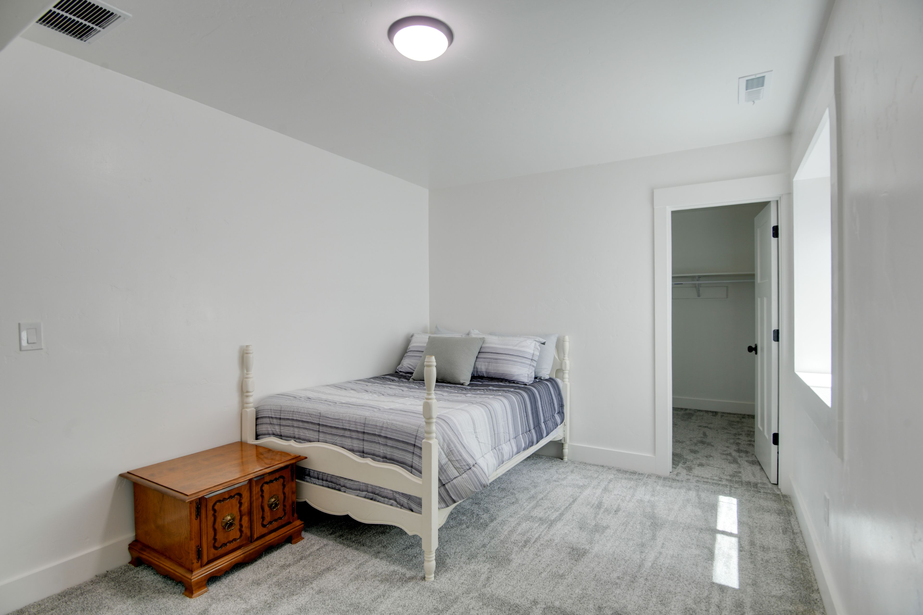 Bedroom 6 | Full Bed | Lower Floor