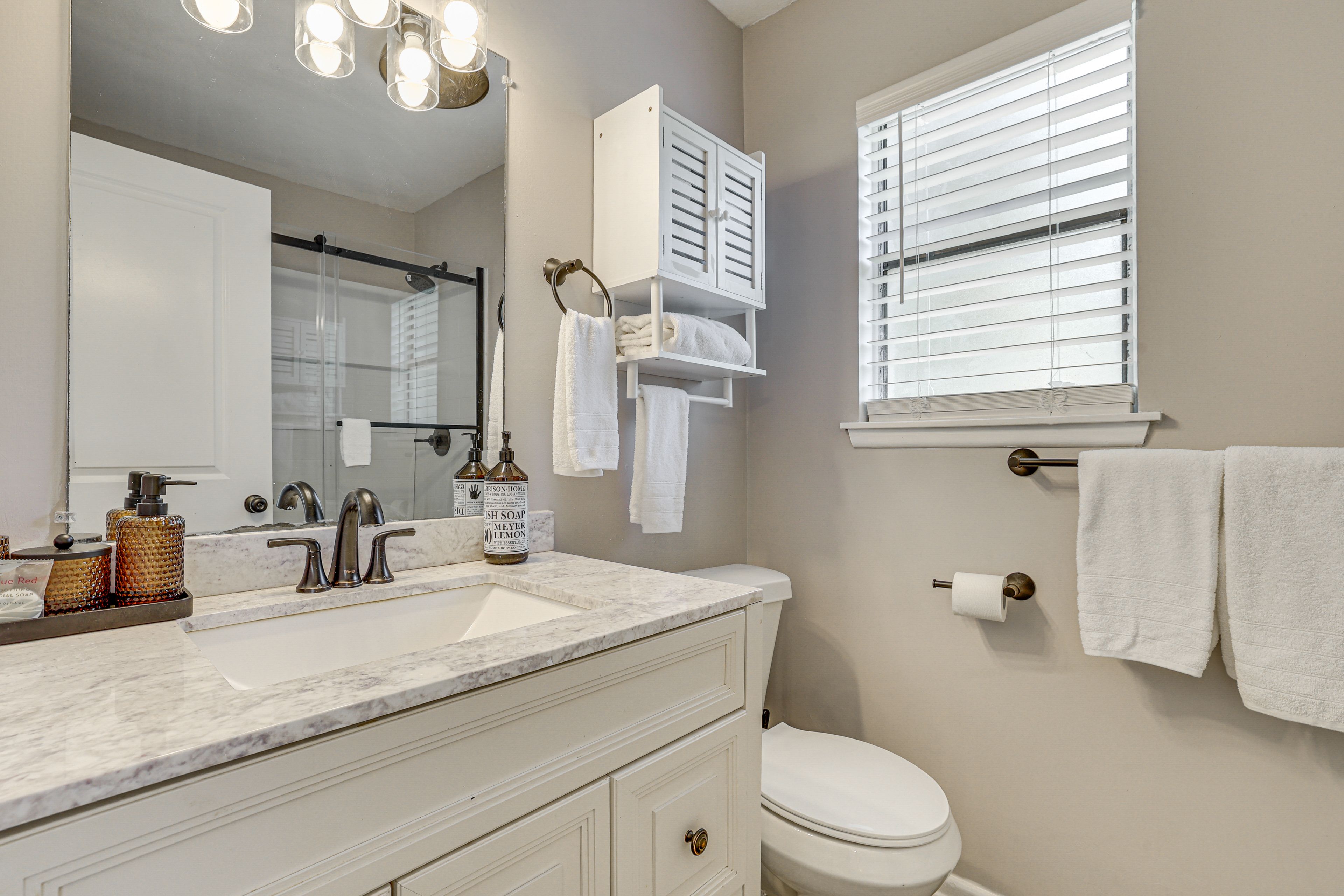 En-Suite Bathroom | Towels Provided