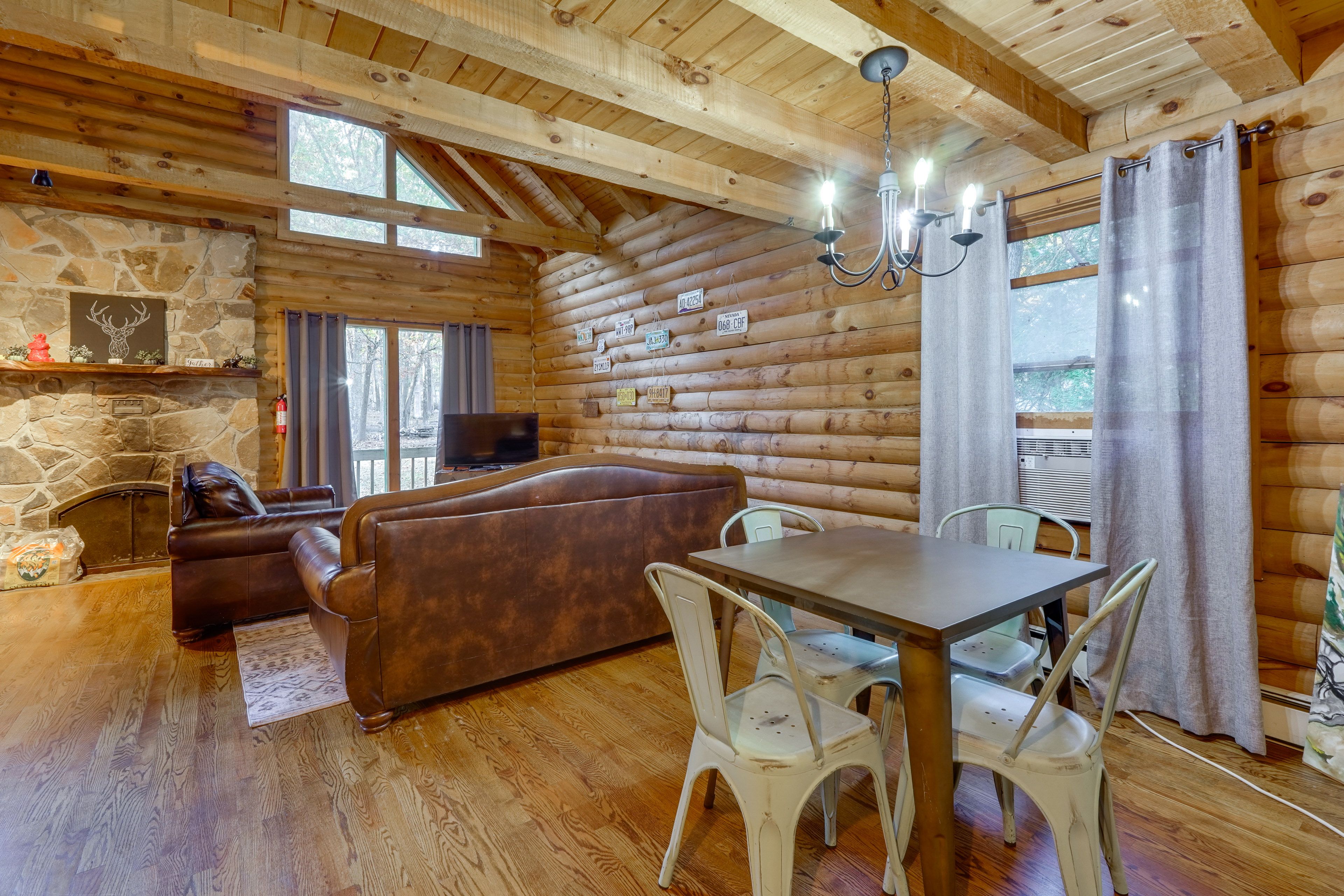 Dining Area | 1st Floor