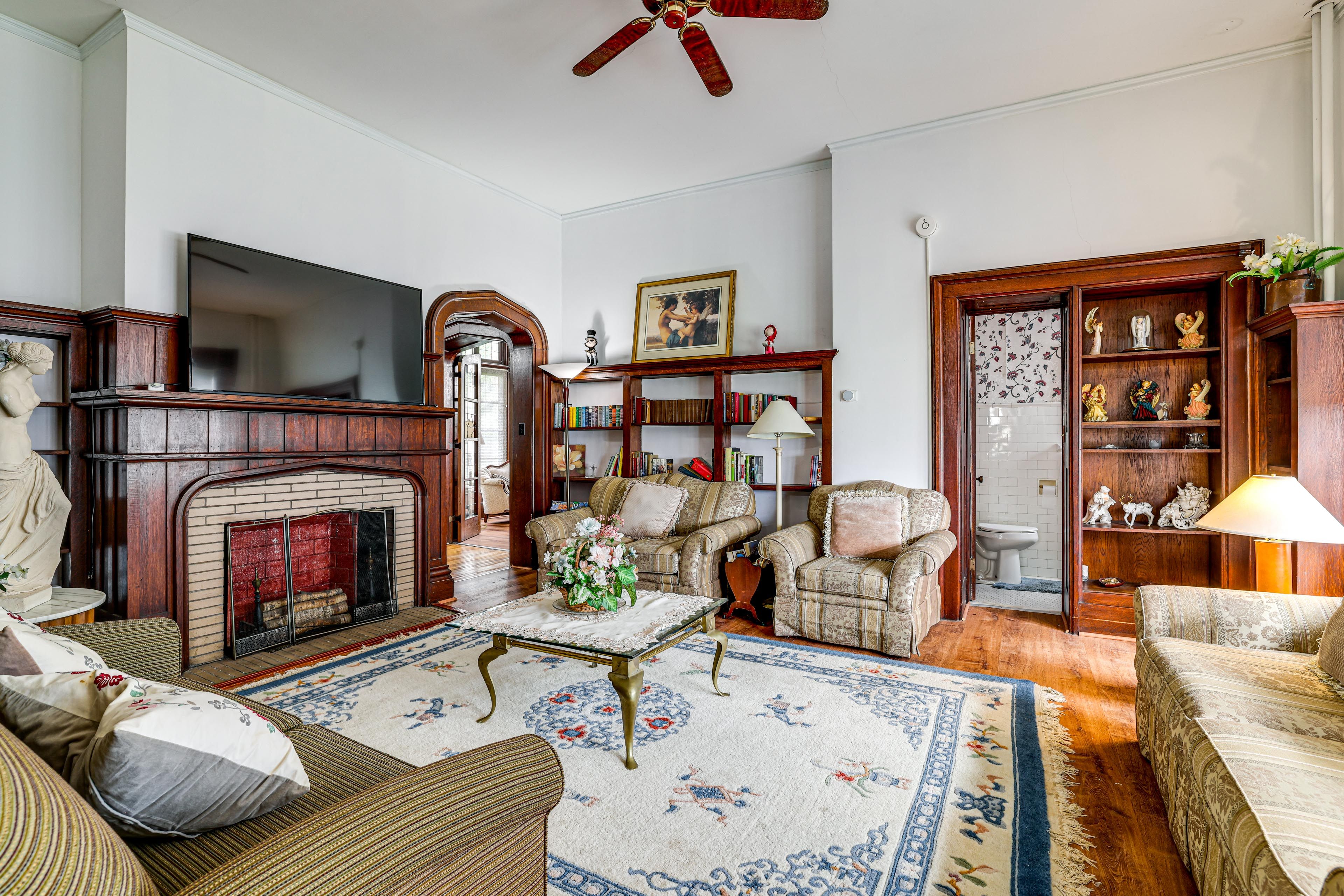 Living Room | 1 Queen Sleeper Sofa | 1st Floor