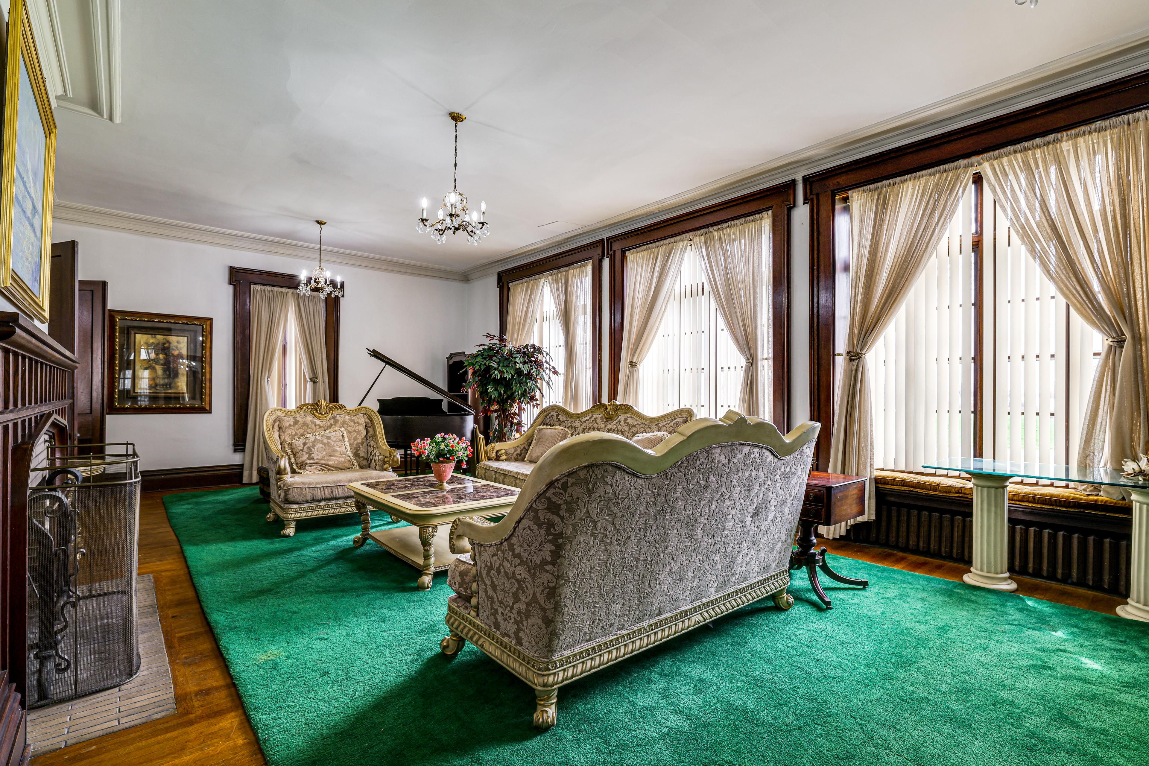 Parlor | 1st Floor