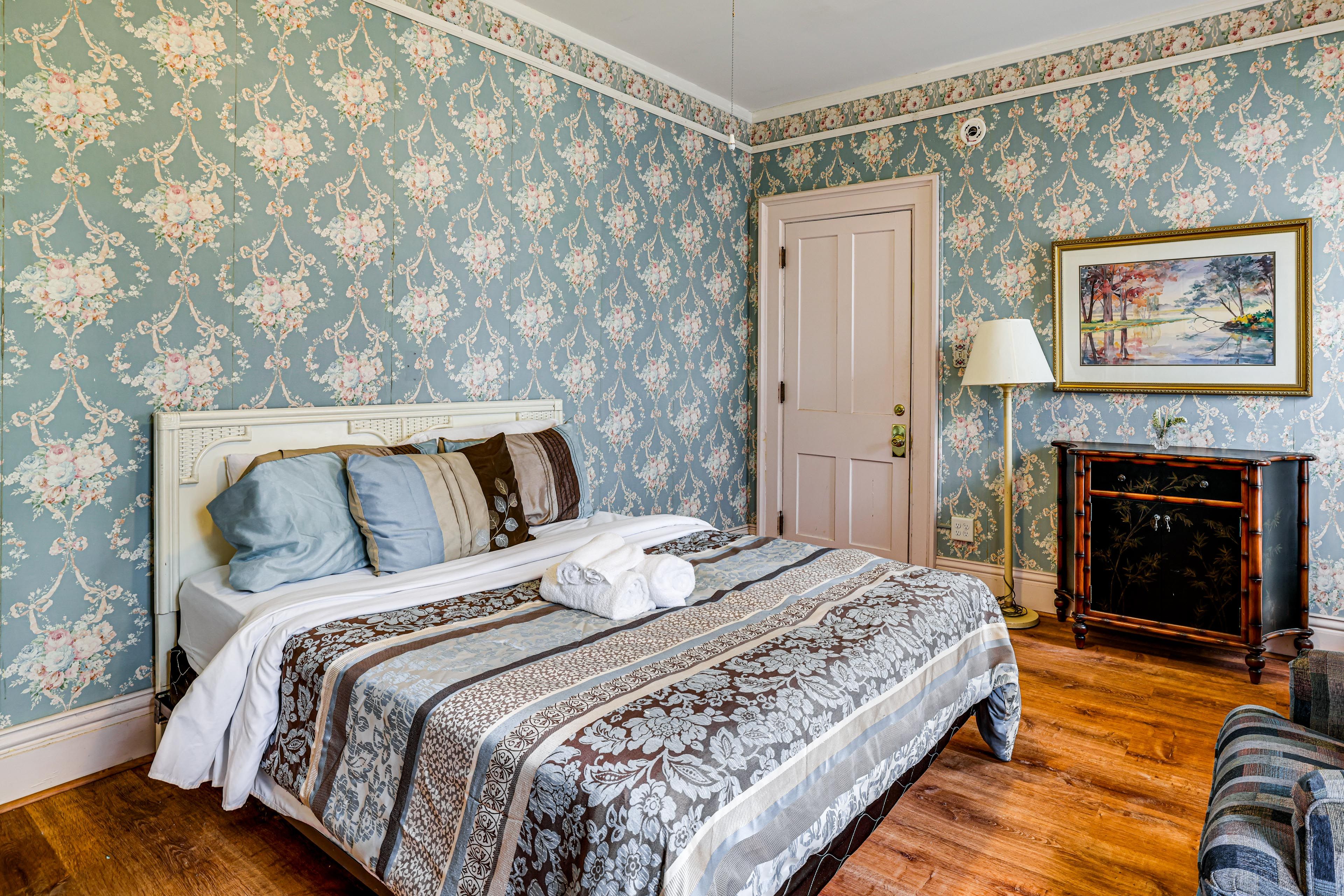 Bedroom 4 | King Bed | 2nd Floor