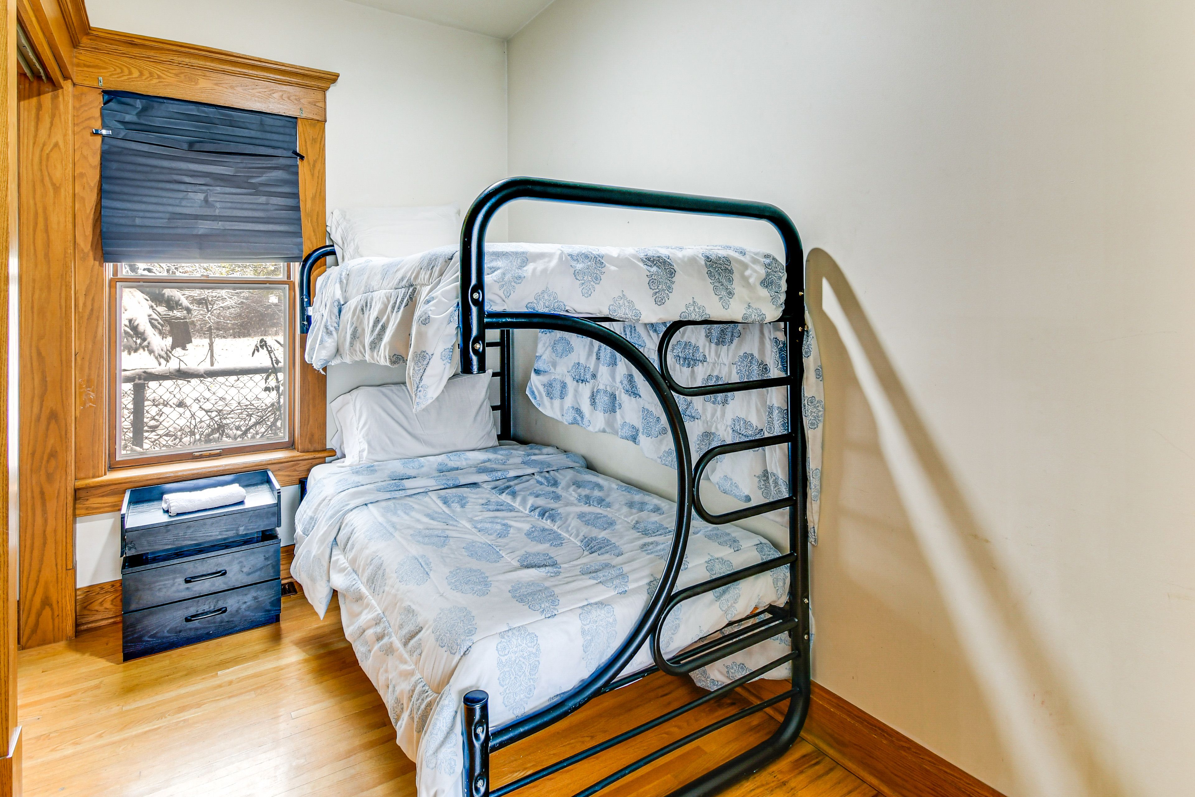 Bedroom 8 | Twin Bunk Bed | 1st Floor