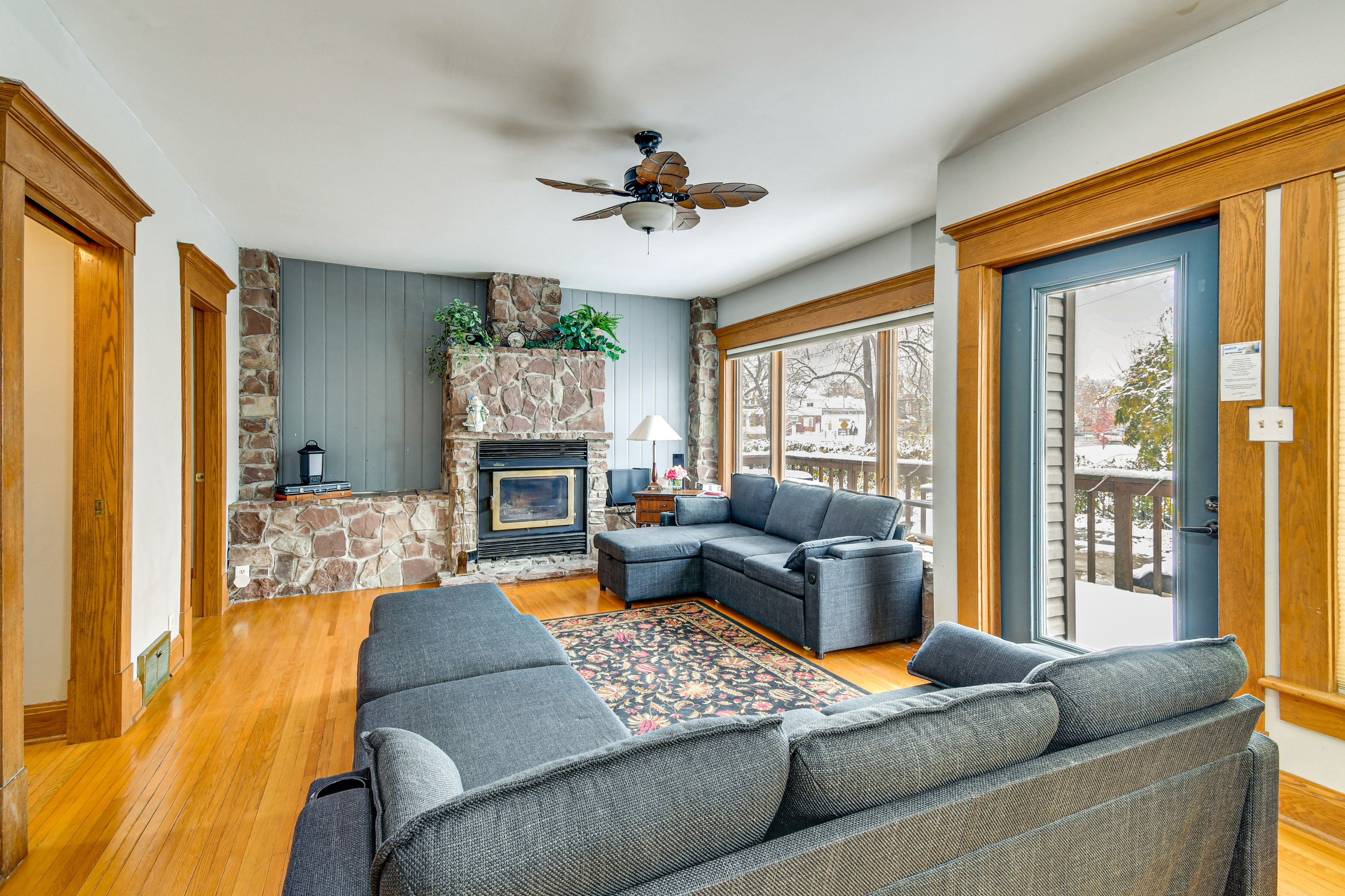 Living Room | 2 Queen Sleeper Sofas | Wood-Burning Fireplace | 1st Floor