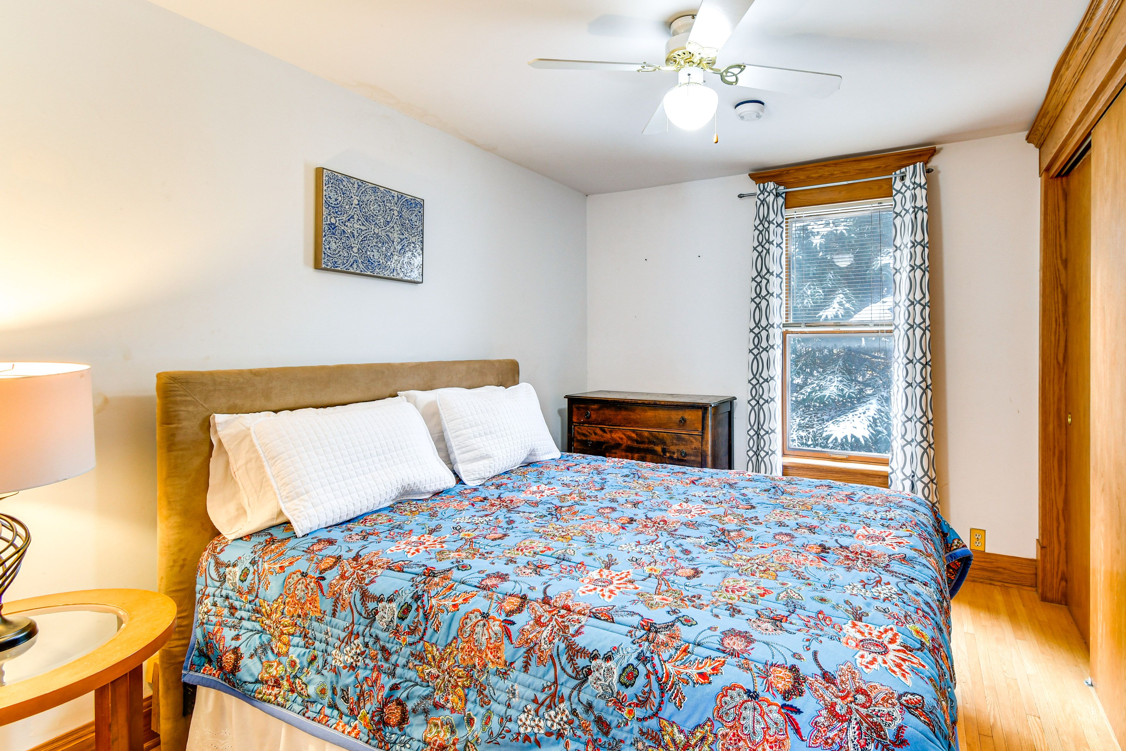 Bedroom 3 | Queen Bed | 2nd Floor