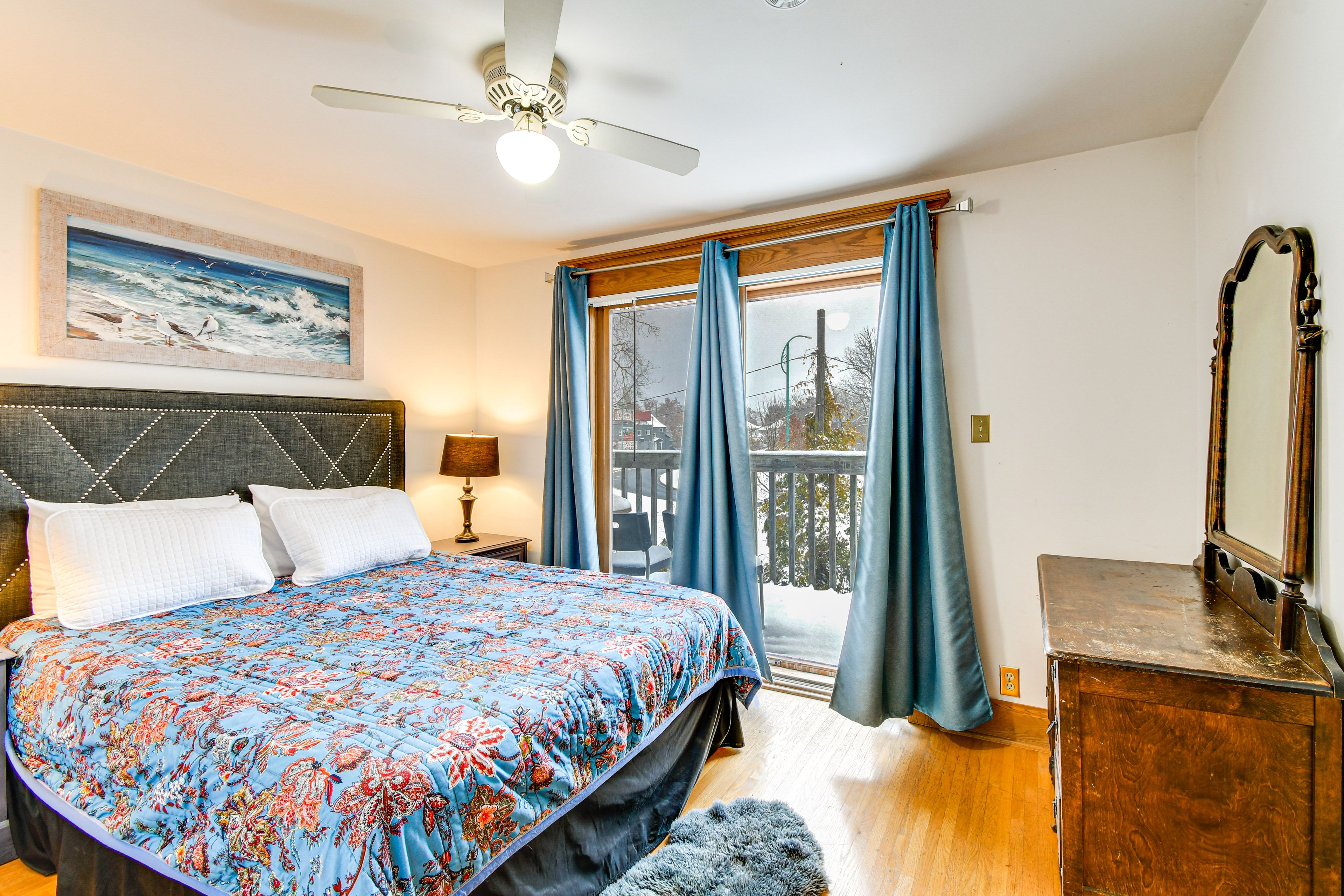 Bedroom 1 | King Bed | Balcony Access | 2nd Floor