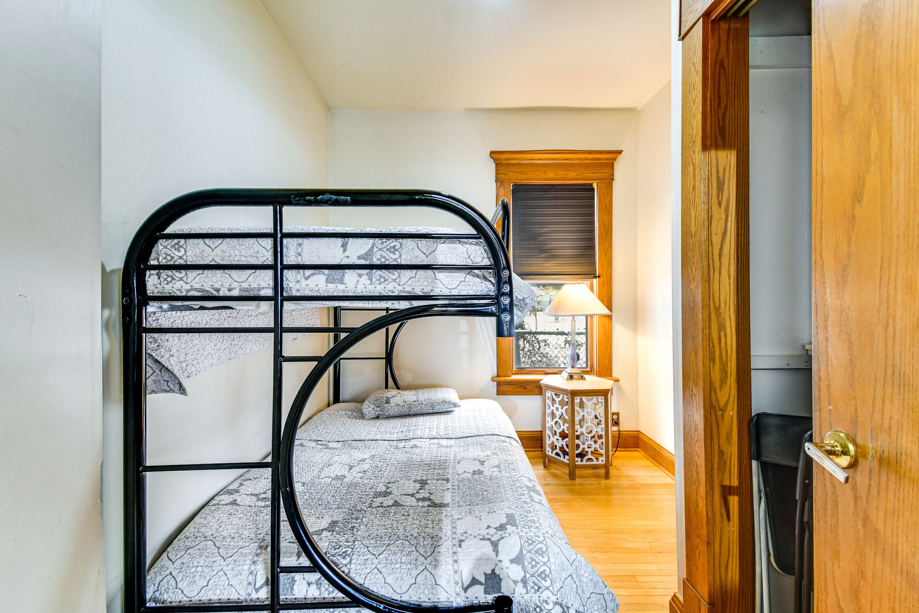 Bedroom 7 | Twin/Full Bunk Bed | 1st Floor