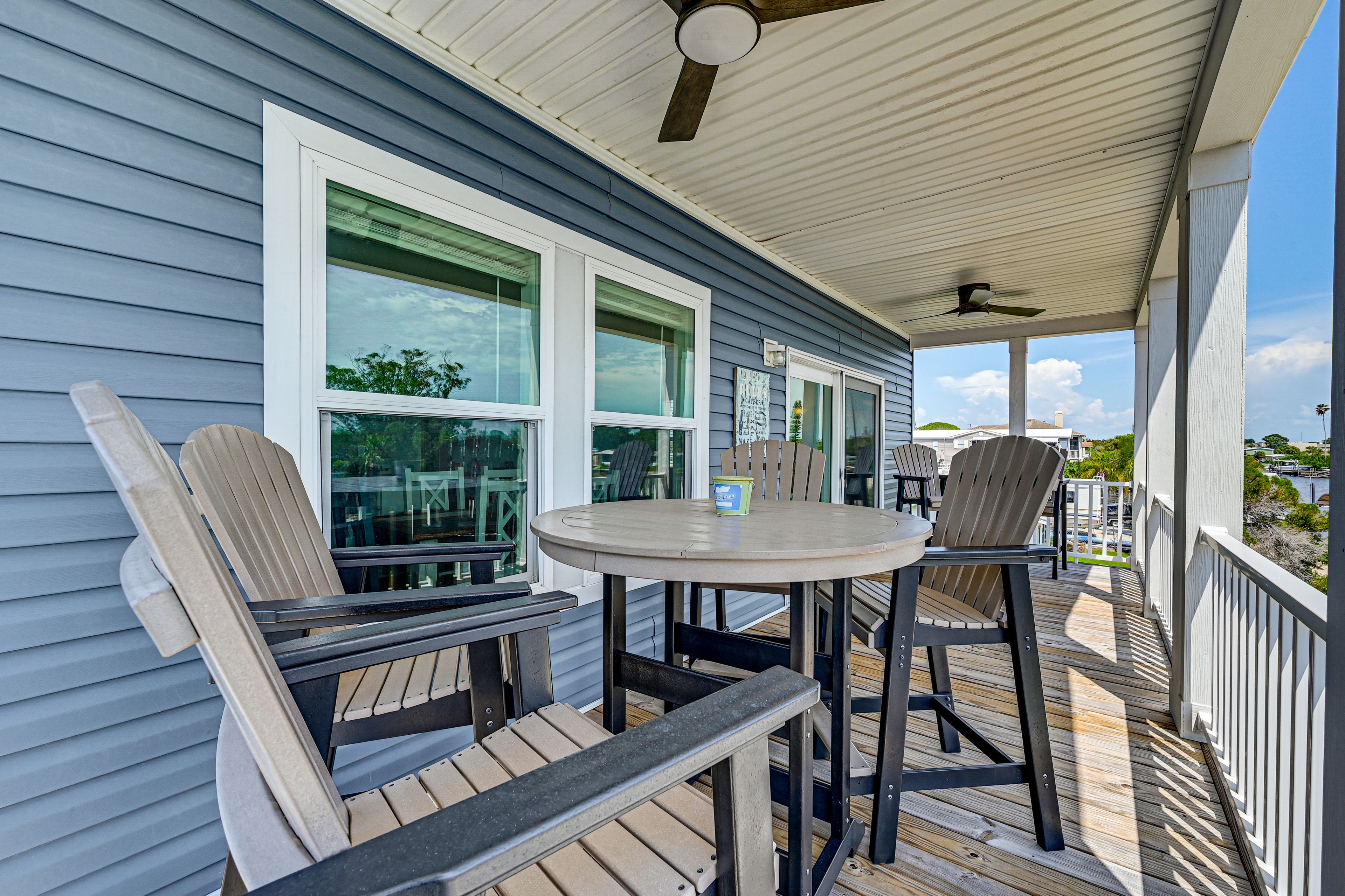 Hudson Vacation Rental | 3BR | 2BA | 1,400 Sq Ft | Stairs to Enter