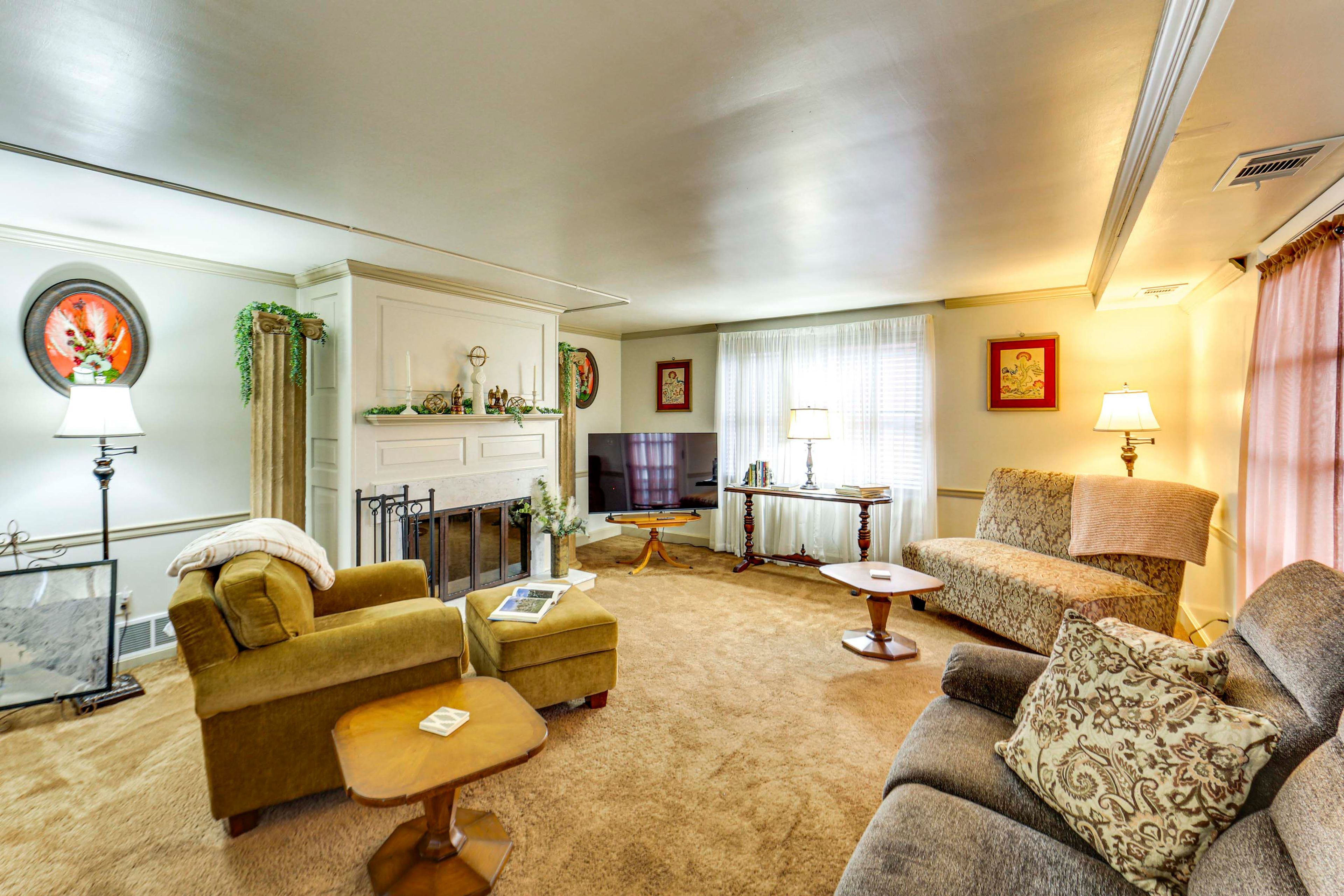 Elizabeth Vacation Rental | 3BR | 2BA | 1,500 Sq Ft | Stairs Required