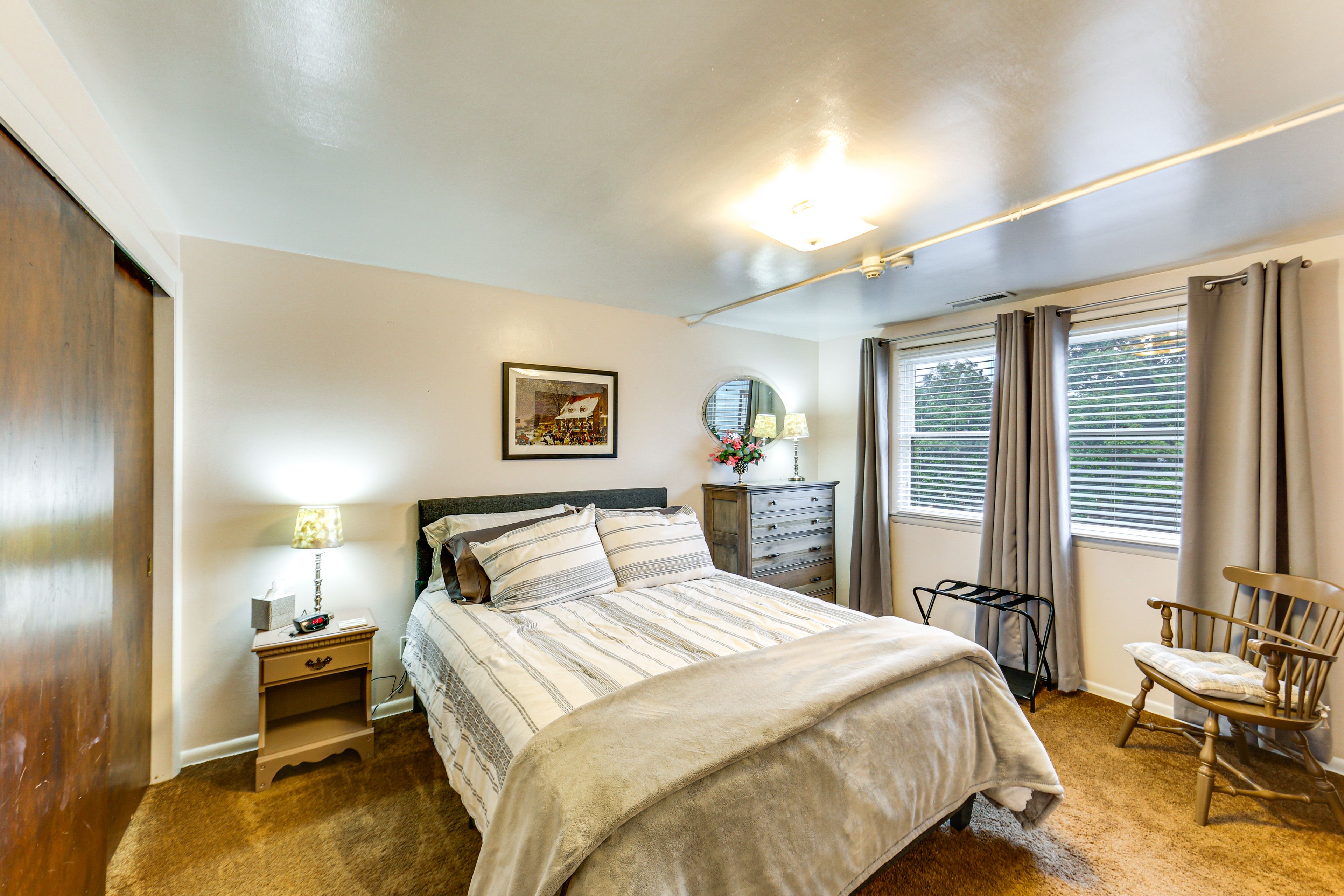 Bedroom 2 | Queen Bed