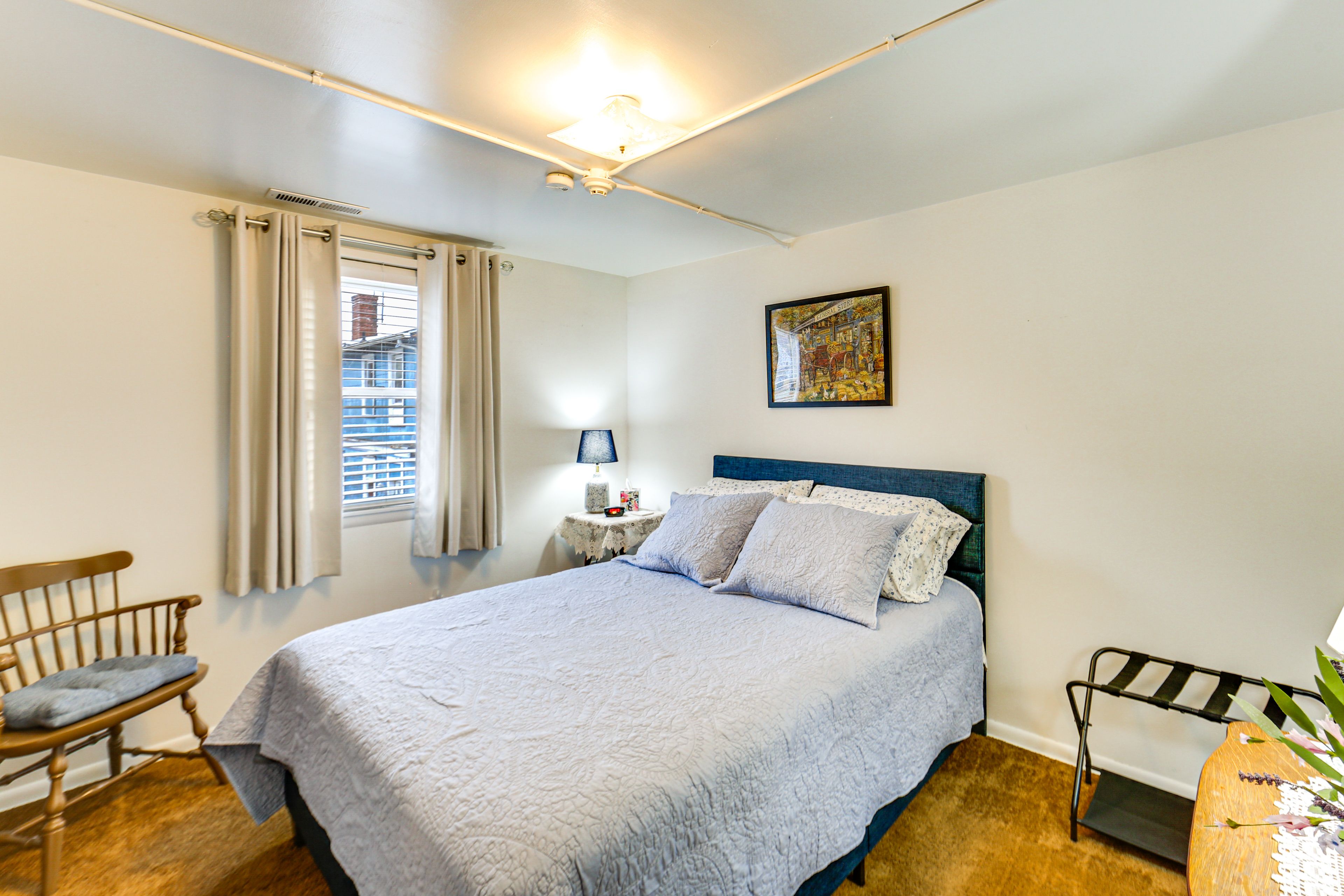 Bedroom 3 | Queen Bed