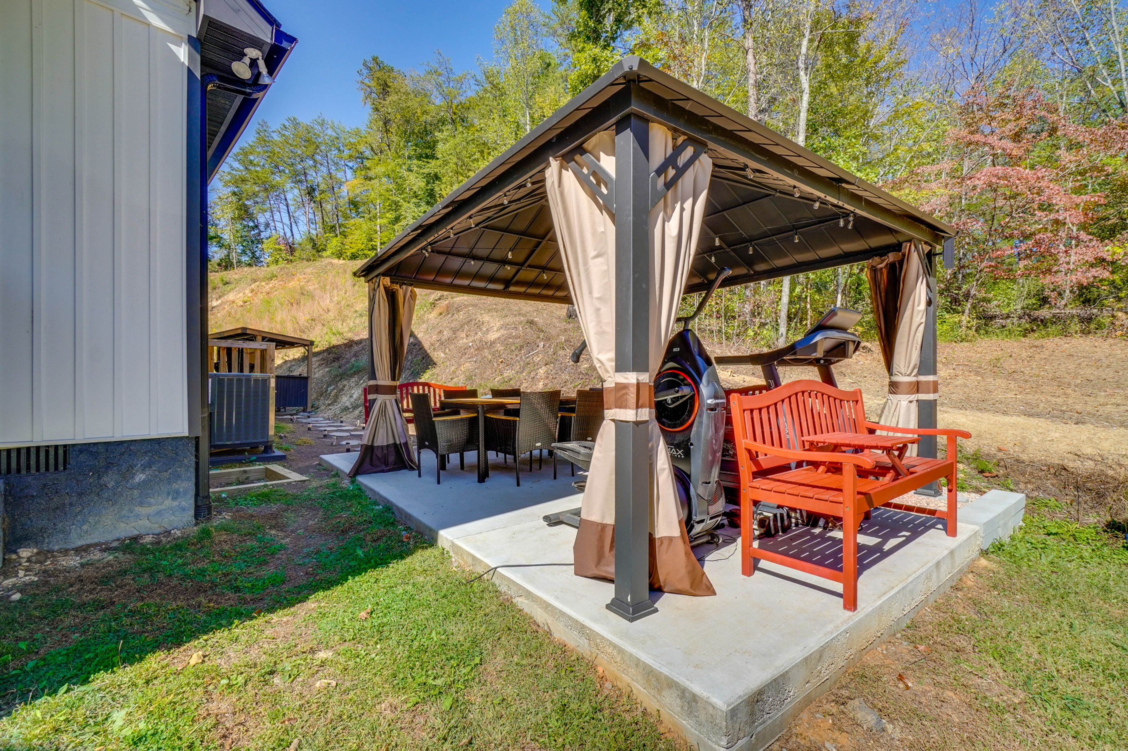 Gazebo | Workout Equipment