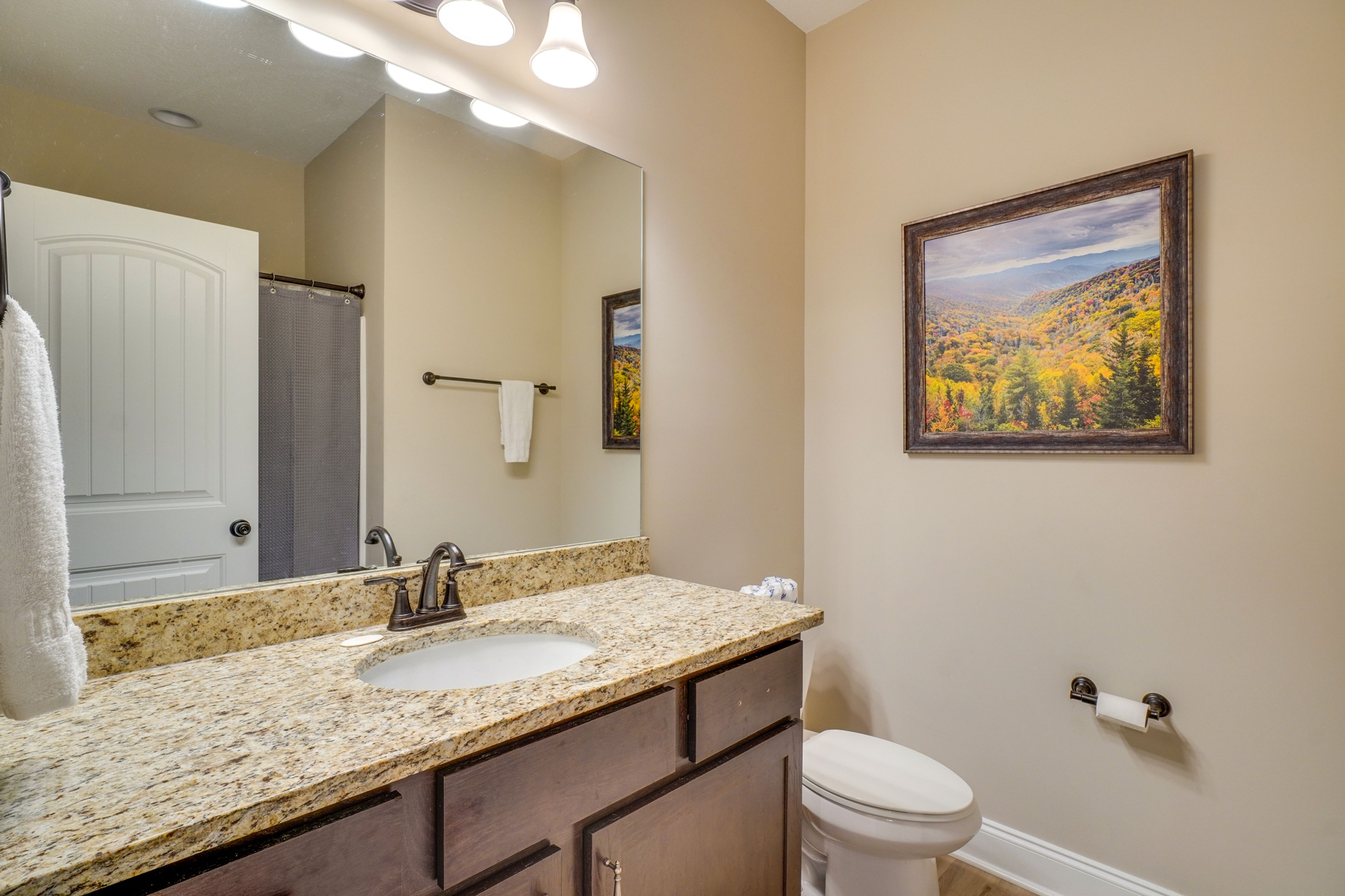 Bathroom | Towels Provided | 1st Floor