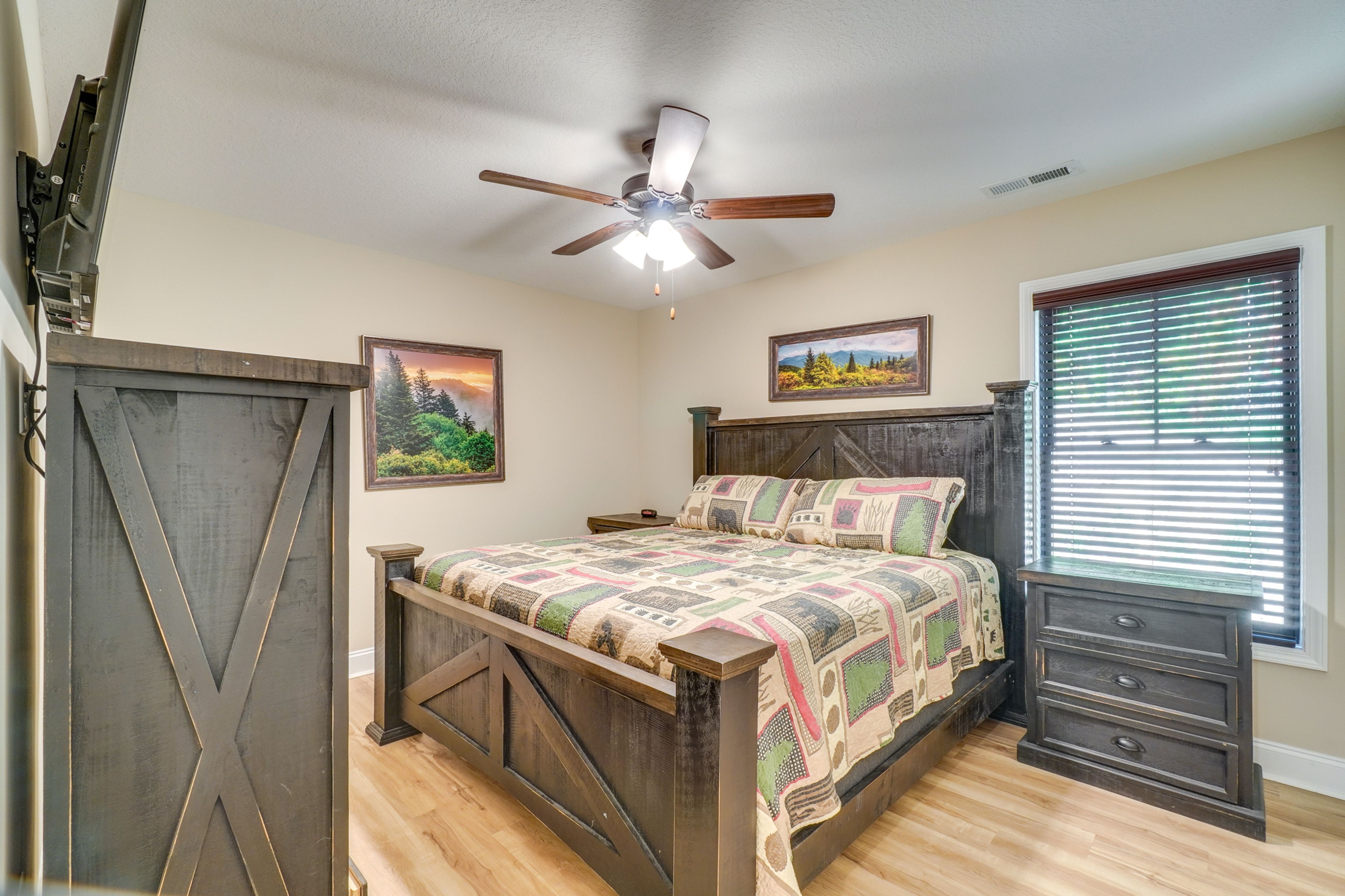 Bedroom 4 | King Bed | 2nd Floor