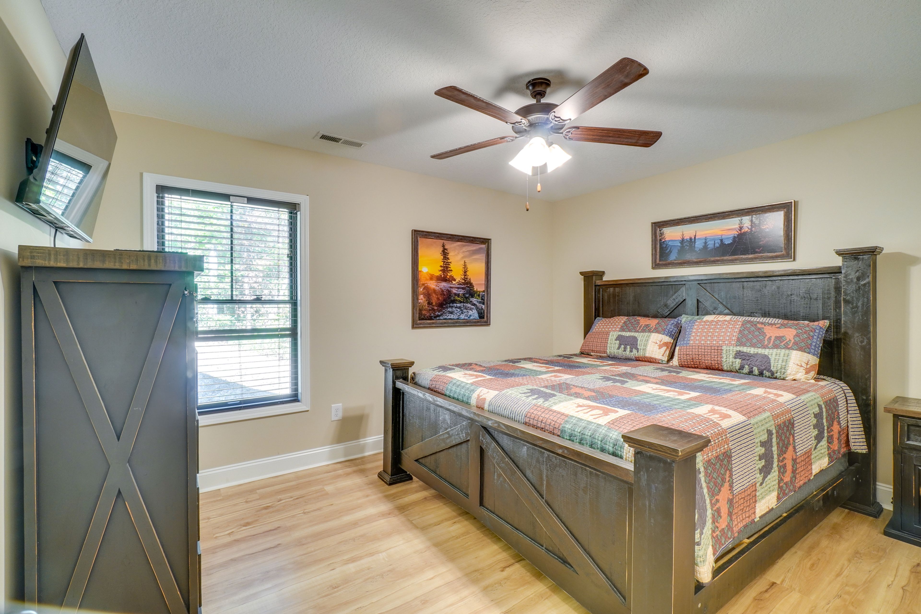 Bedroom 5 | King Bed | 2nd Floor