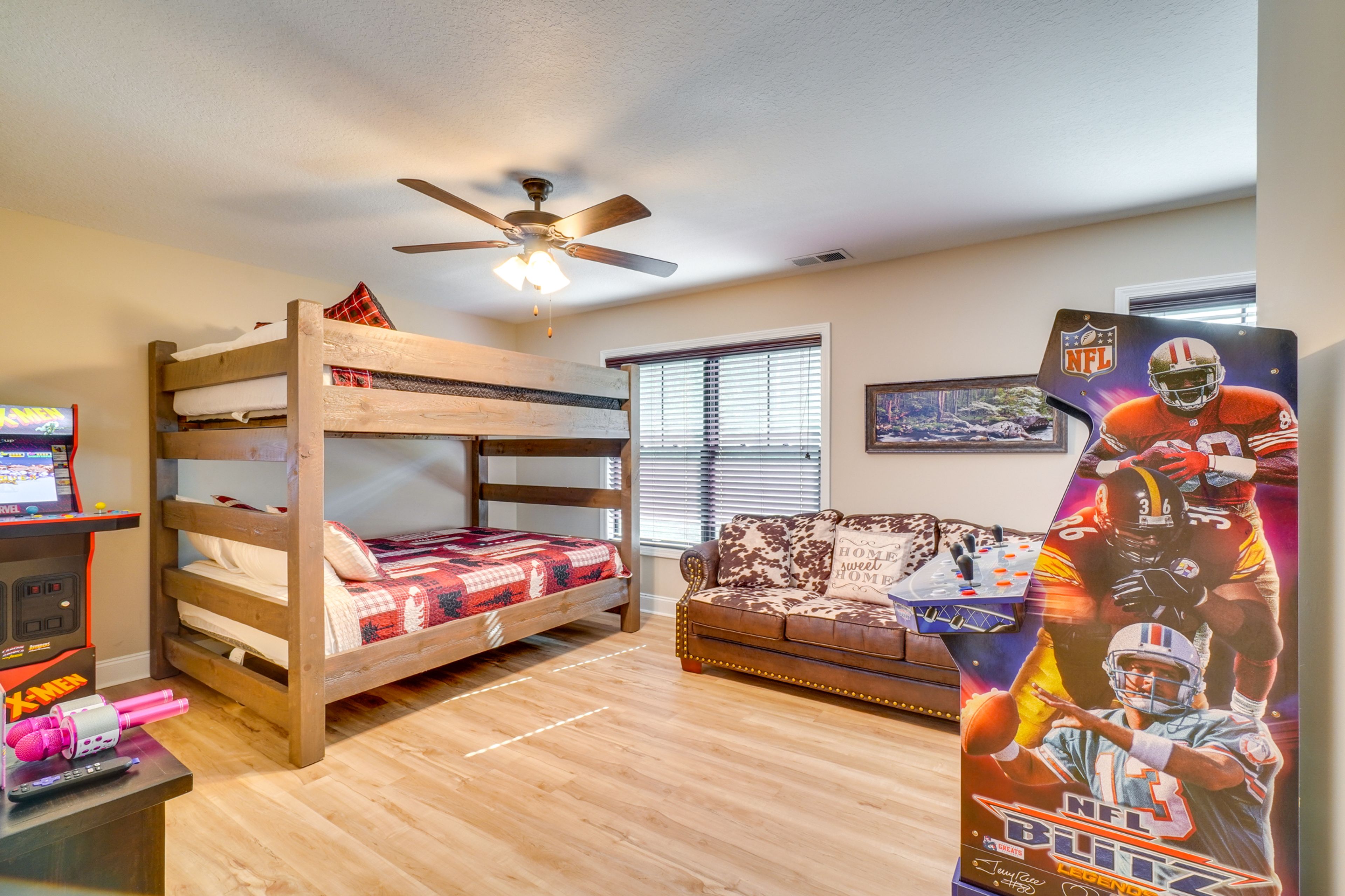 Bedroom 6 | Queen Bunk Bed | Queen Sleeper Sofa | 2nd Floor