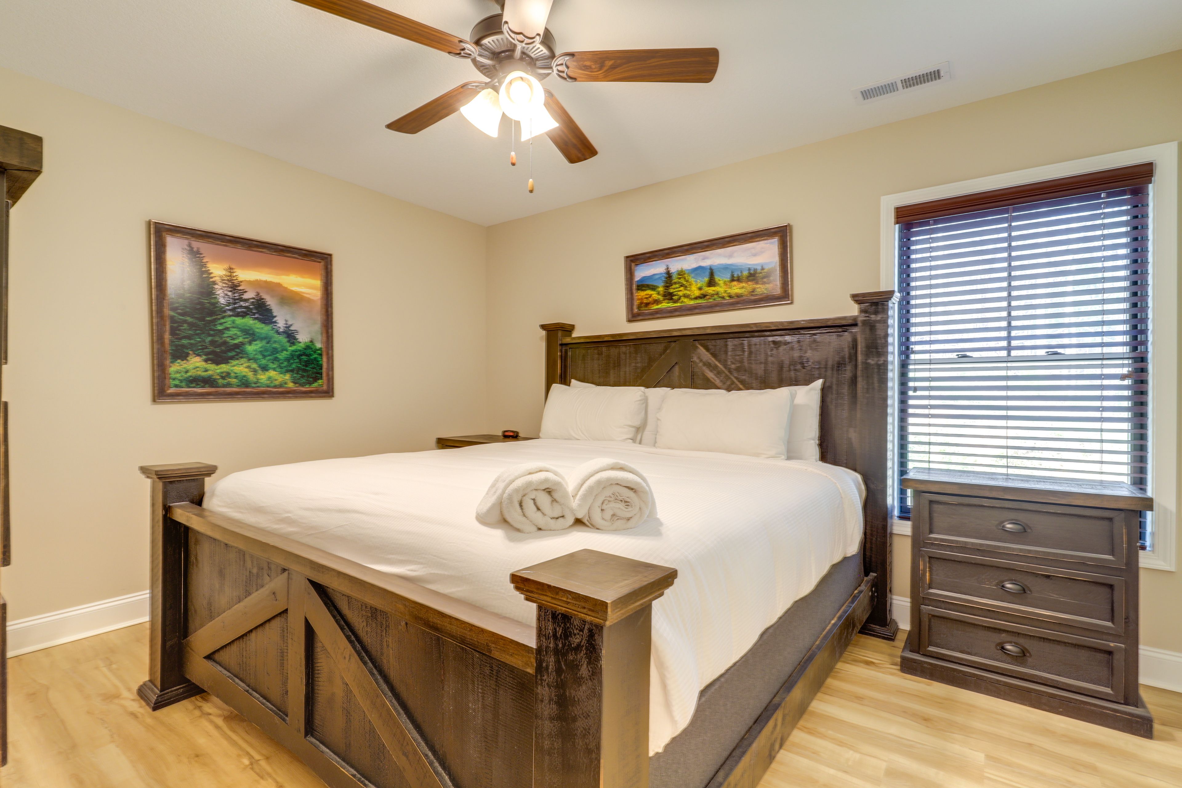 Bedroom 6 | King Bed | 2nd Floor