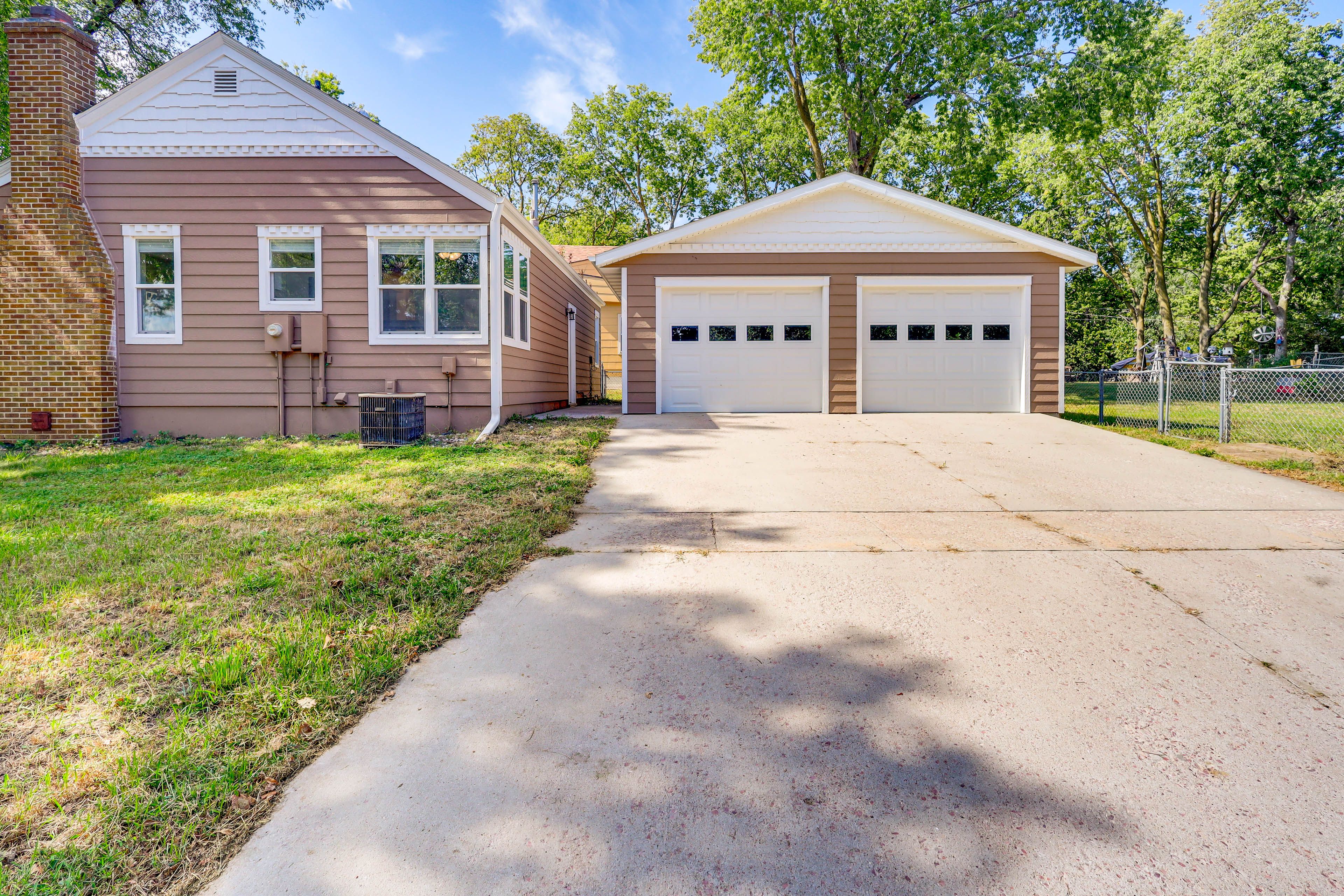 Parking | Driveway (2 Vehicles) | Free Street Parking