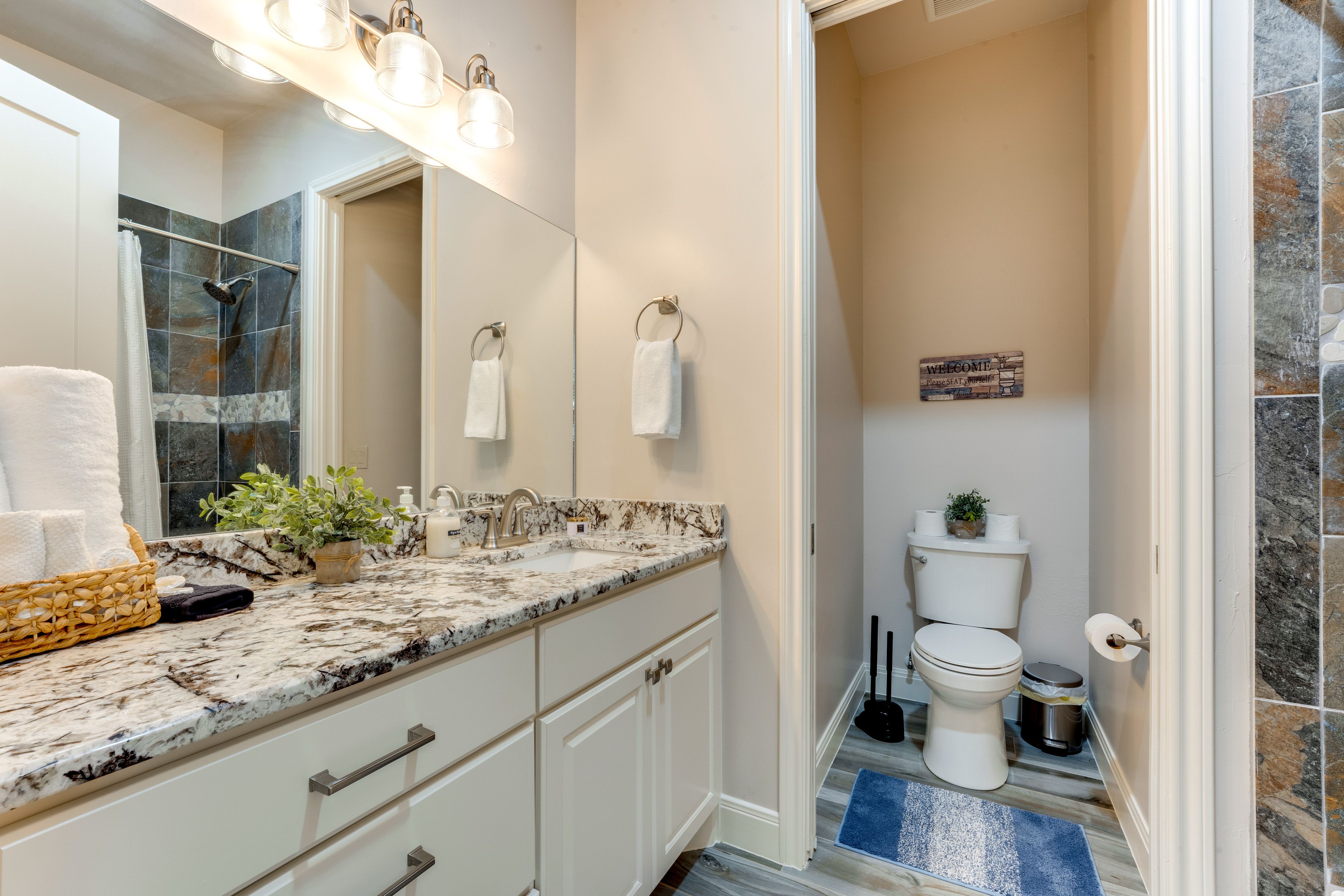 Full Bathroom