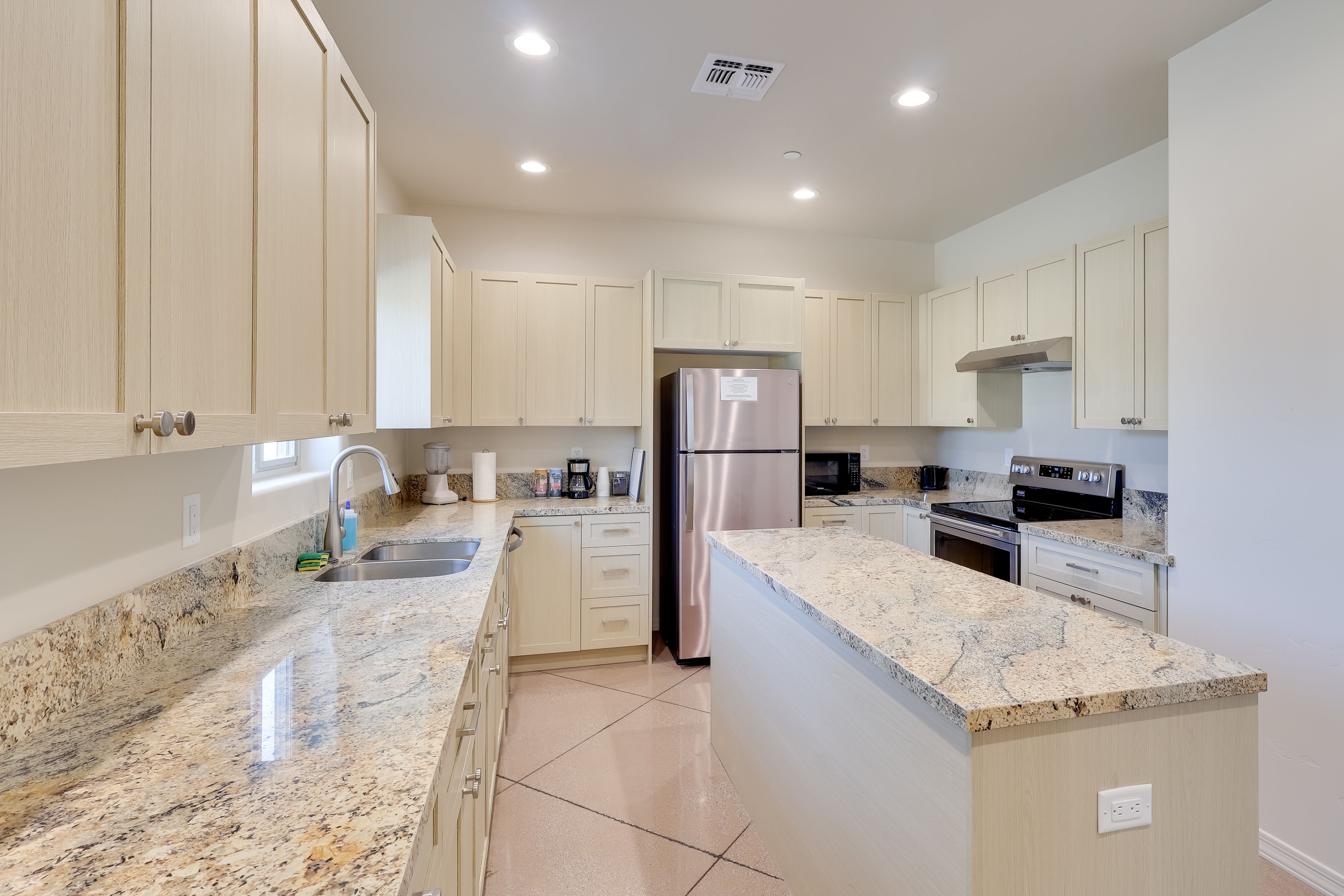 Kitchen | Drip Coffee Maker