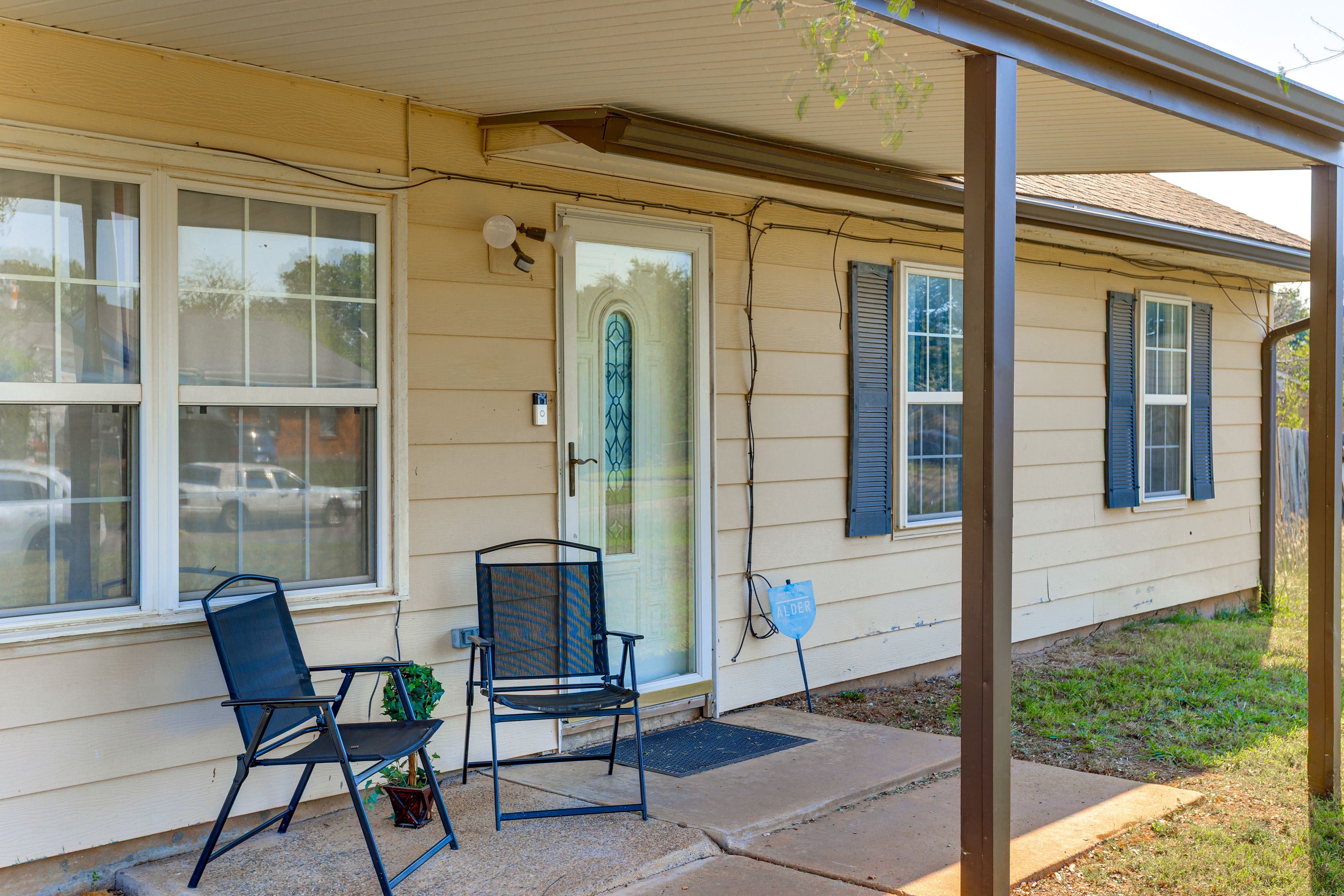 Covered Porch w/ 2 Chairs | Entryway