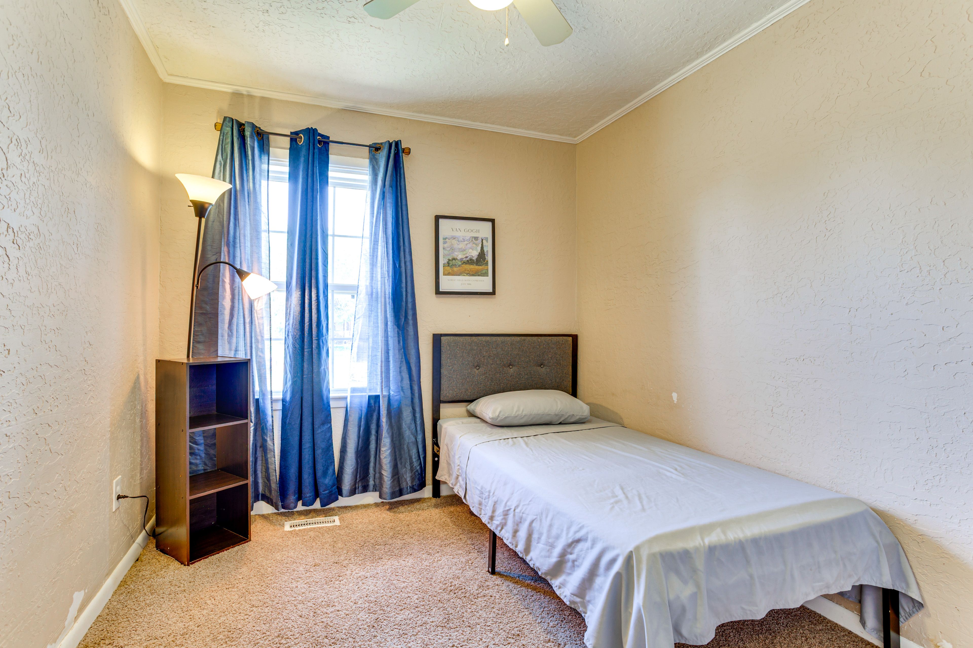 Bedroom 2 | Twin Bed
