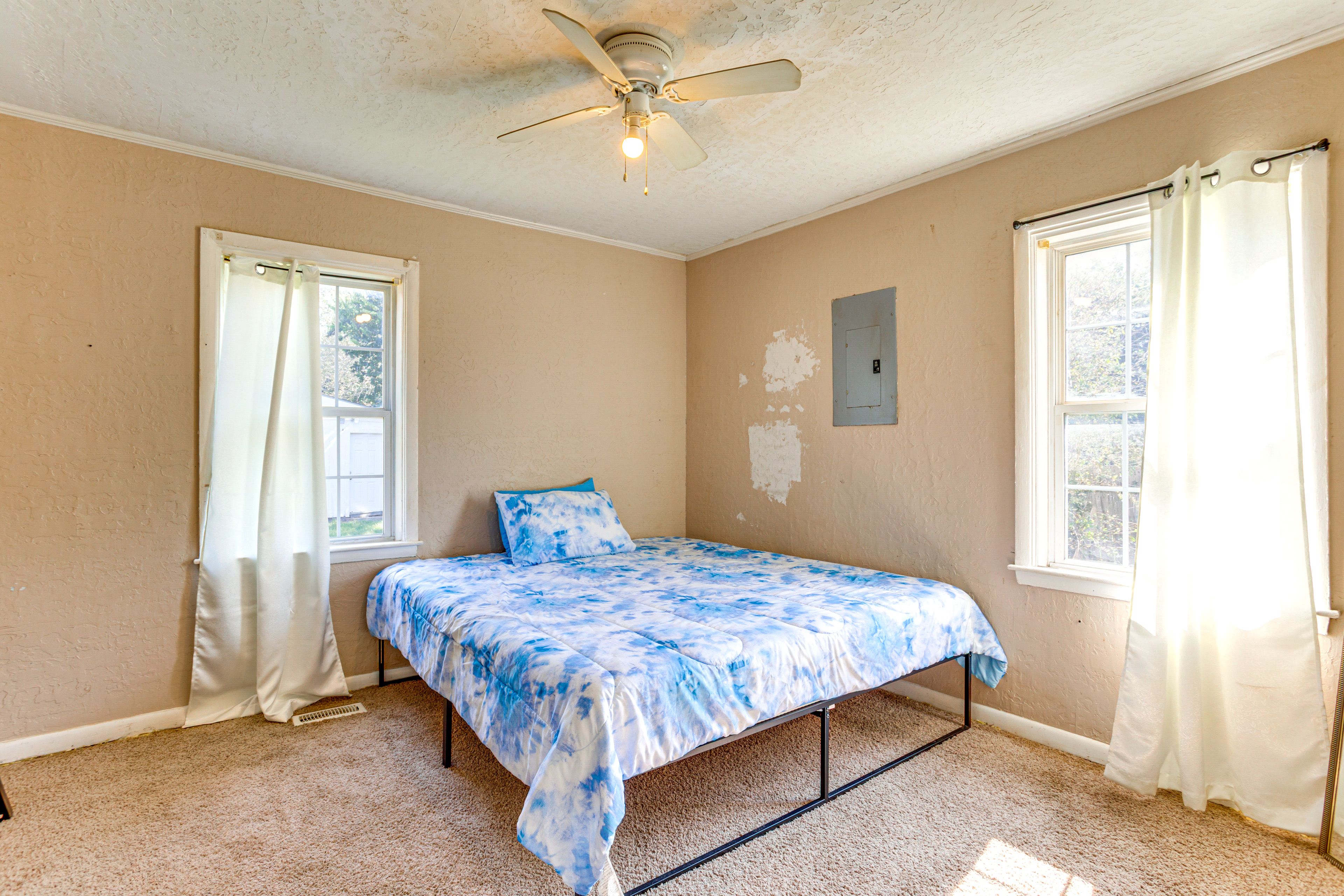 Bedroom 1 | King Bed | Linens Provided