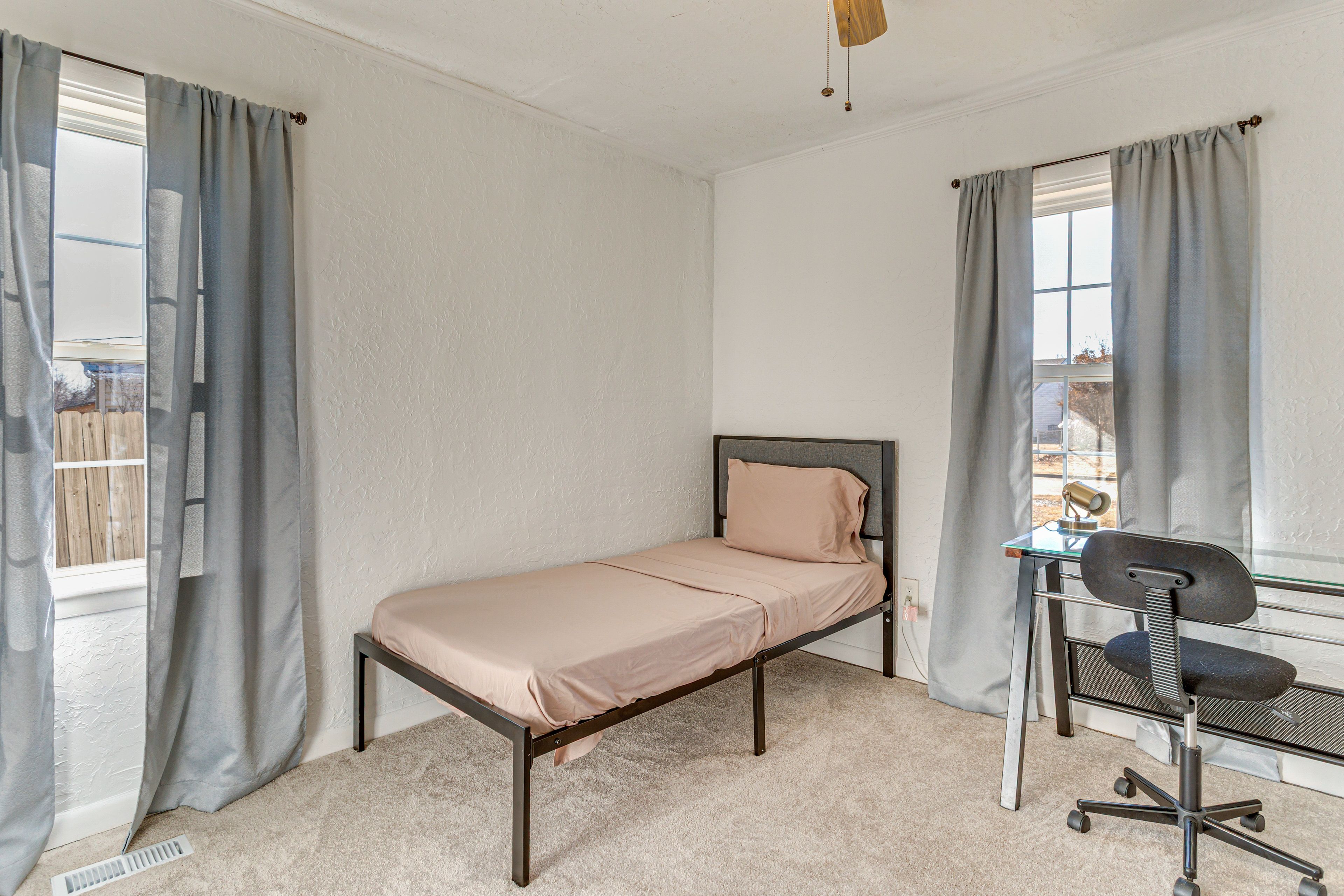 Bedroom 3 | Twin Bed