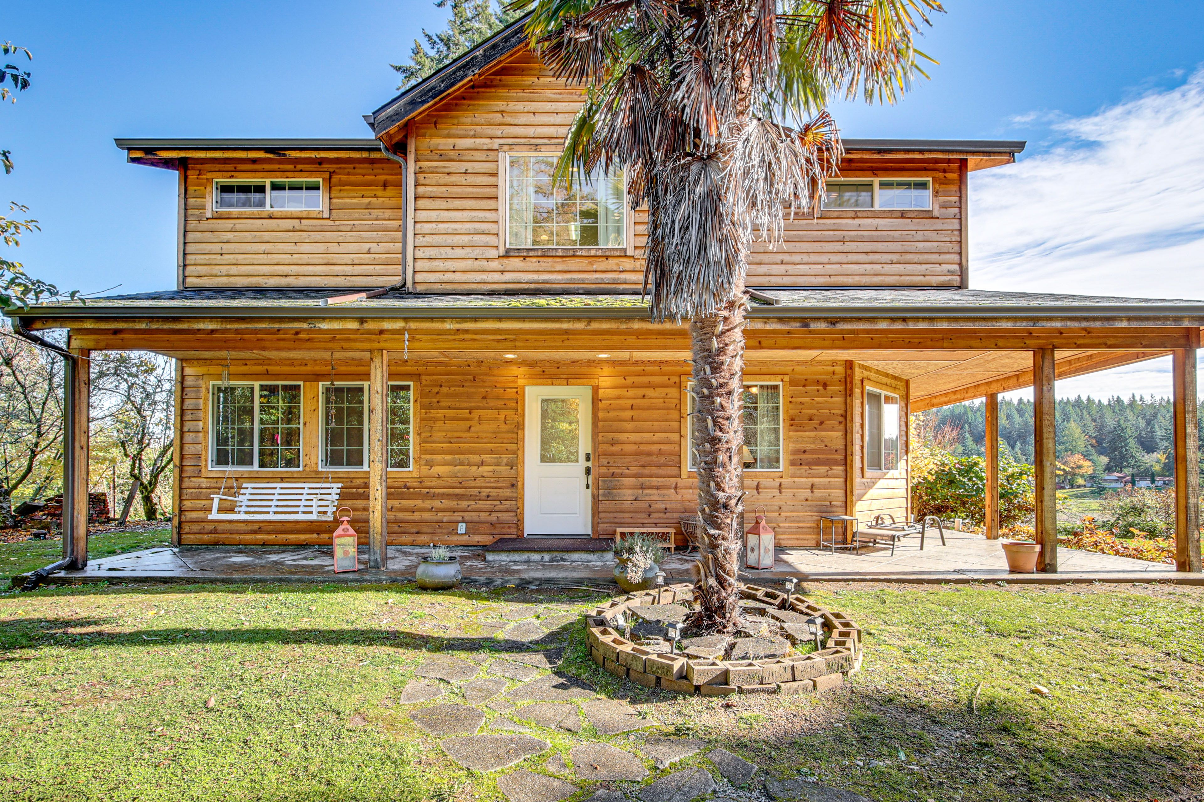House Exterior | Covered Porch
