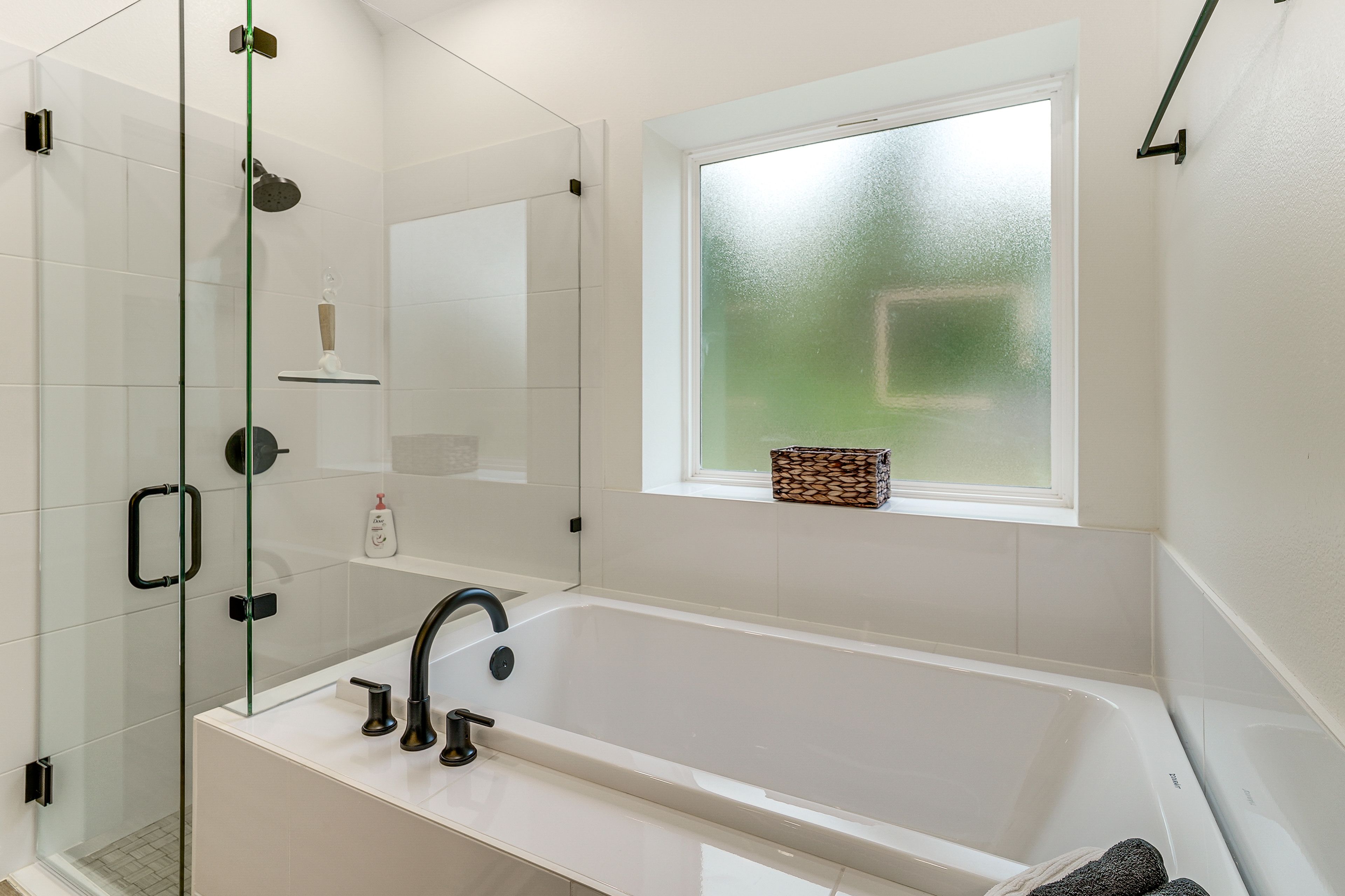En-Suite Bathroom | 1st Floor | Towels Provided