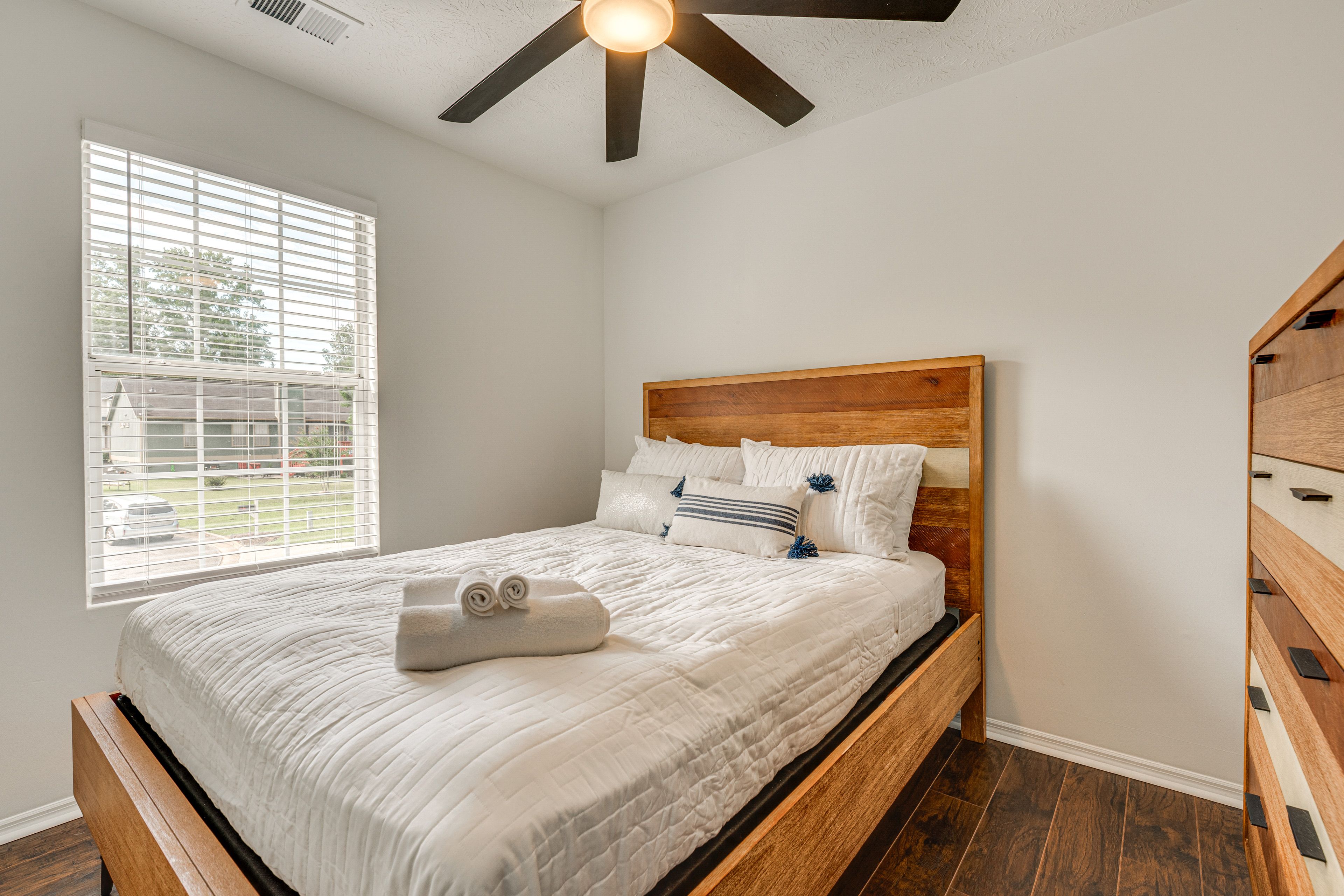 Bedroom 2 | Upper Level | Queen Bed