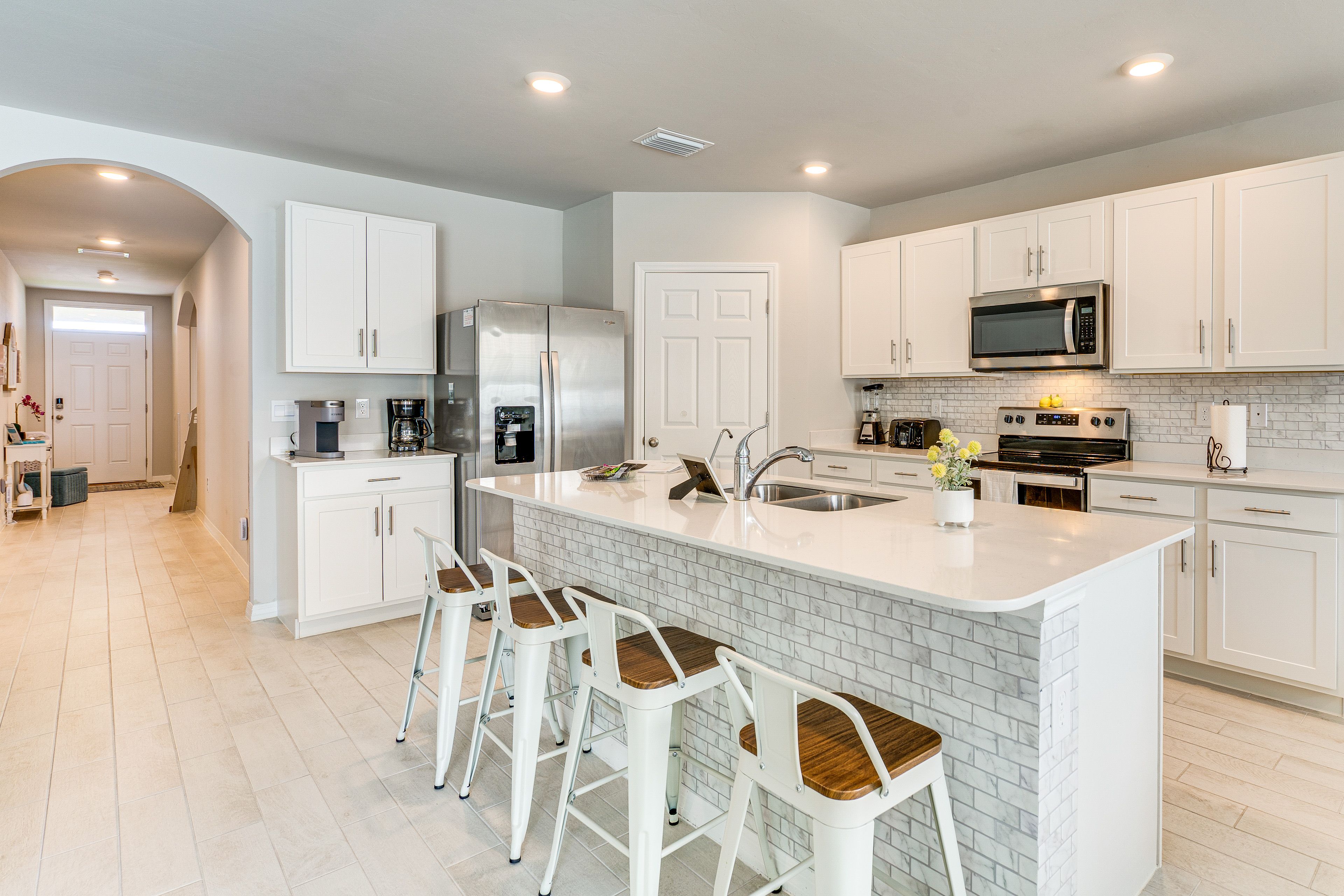 Kitchen | Drip & Keurig Coffee Makers | Dishwasher | Cooking Basics