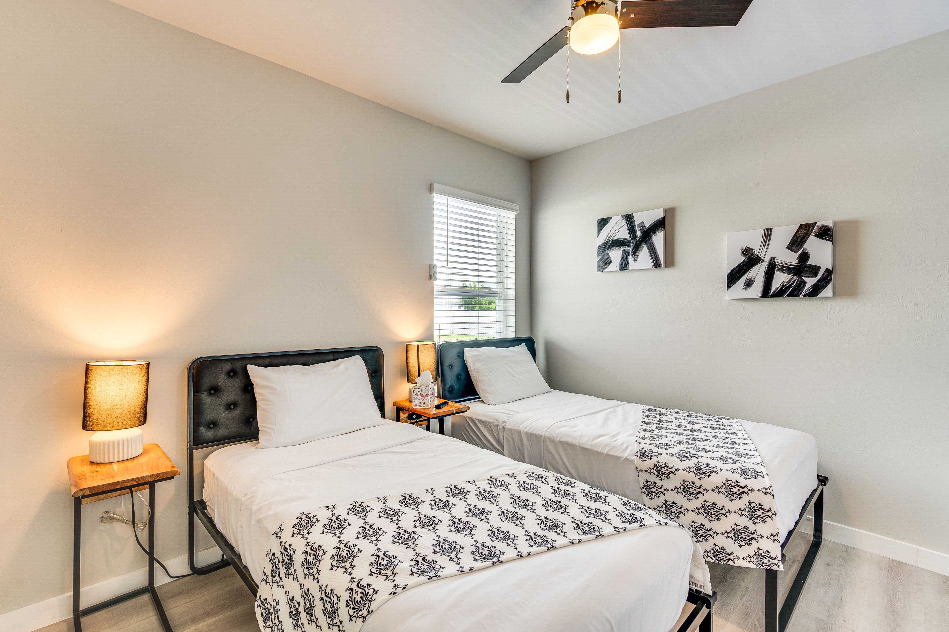 Bedroom 4 | 2 Twin Beds