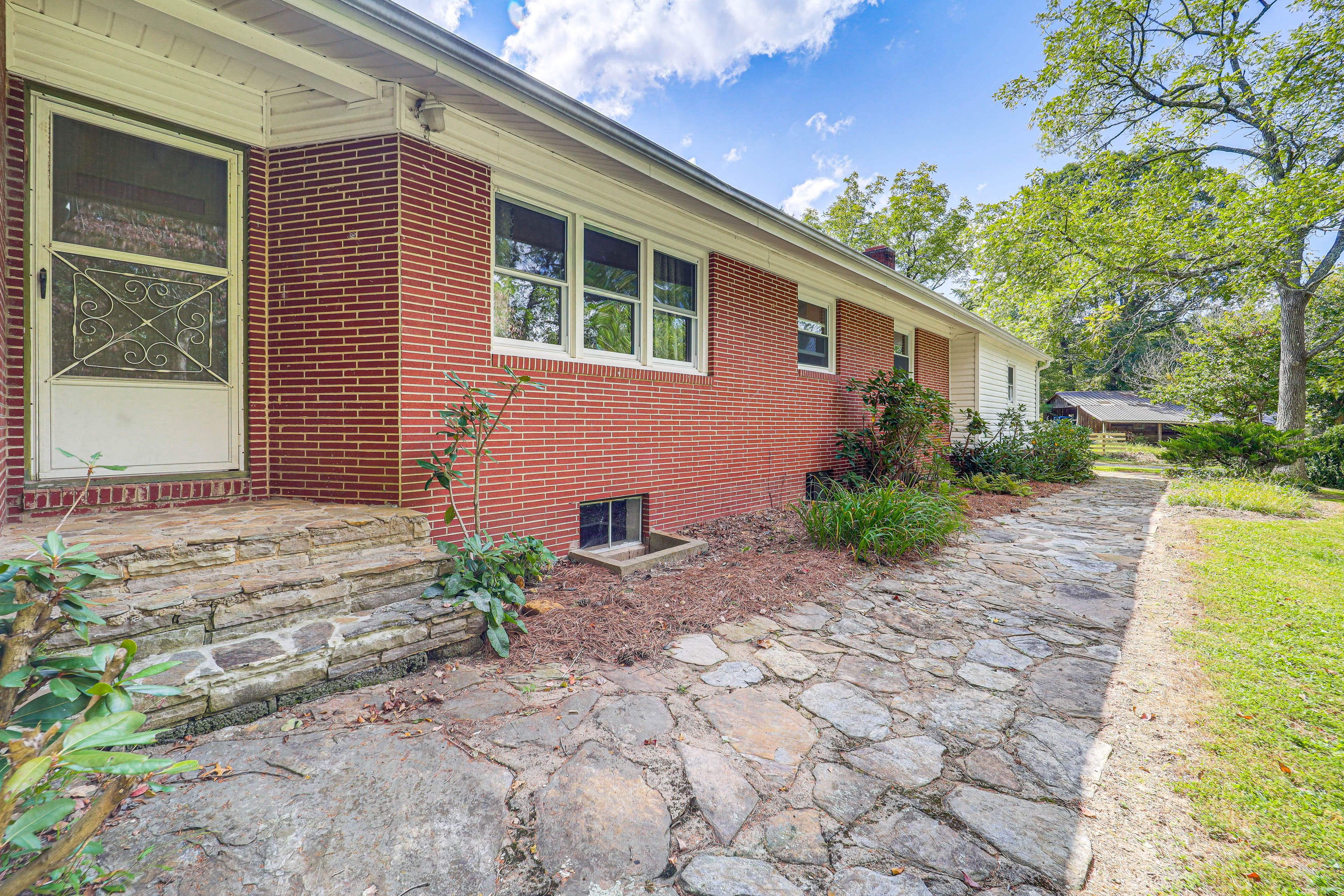 House Exterior | Keyless Entry