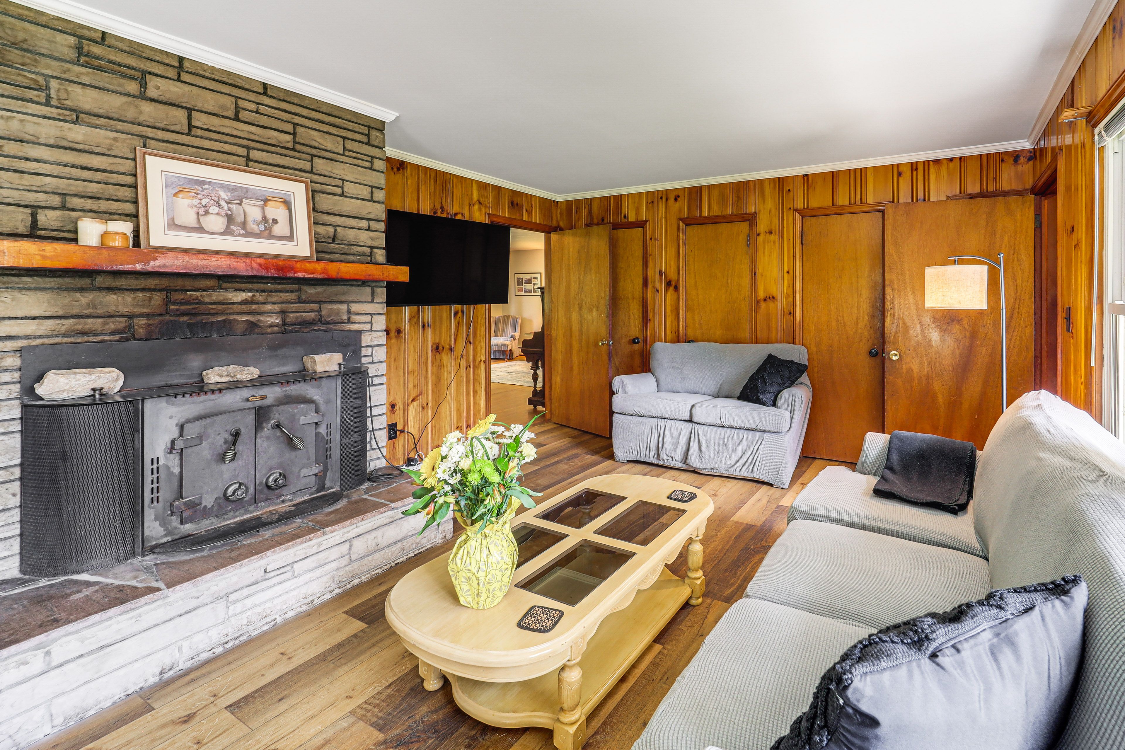 Living Area | TV | Board Games