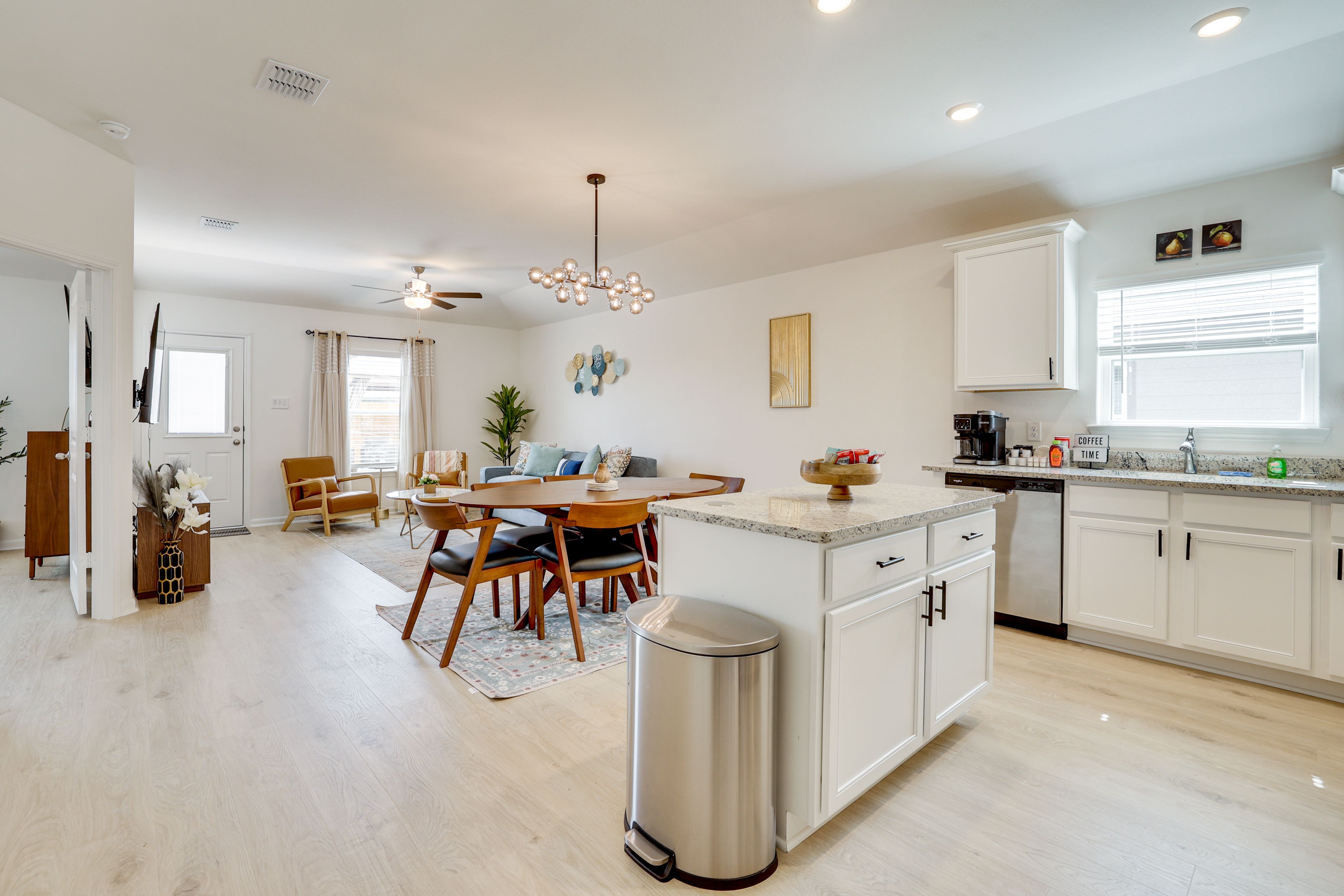 Kitchen | Refrigerator | Stove/Oven | Microwave | Dishwasher
