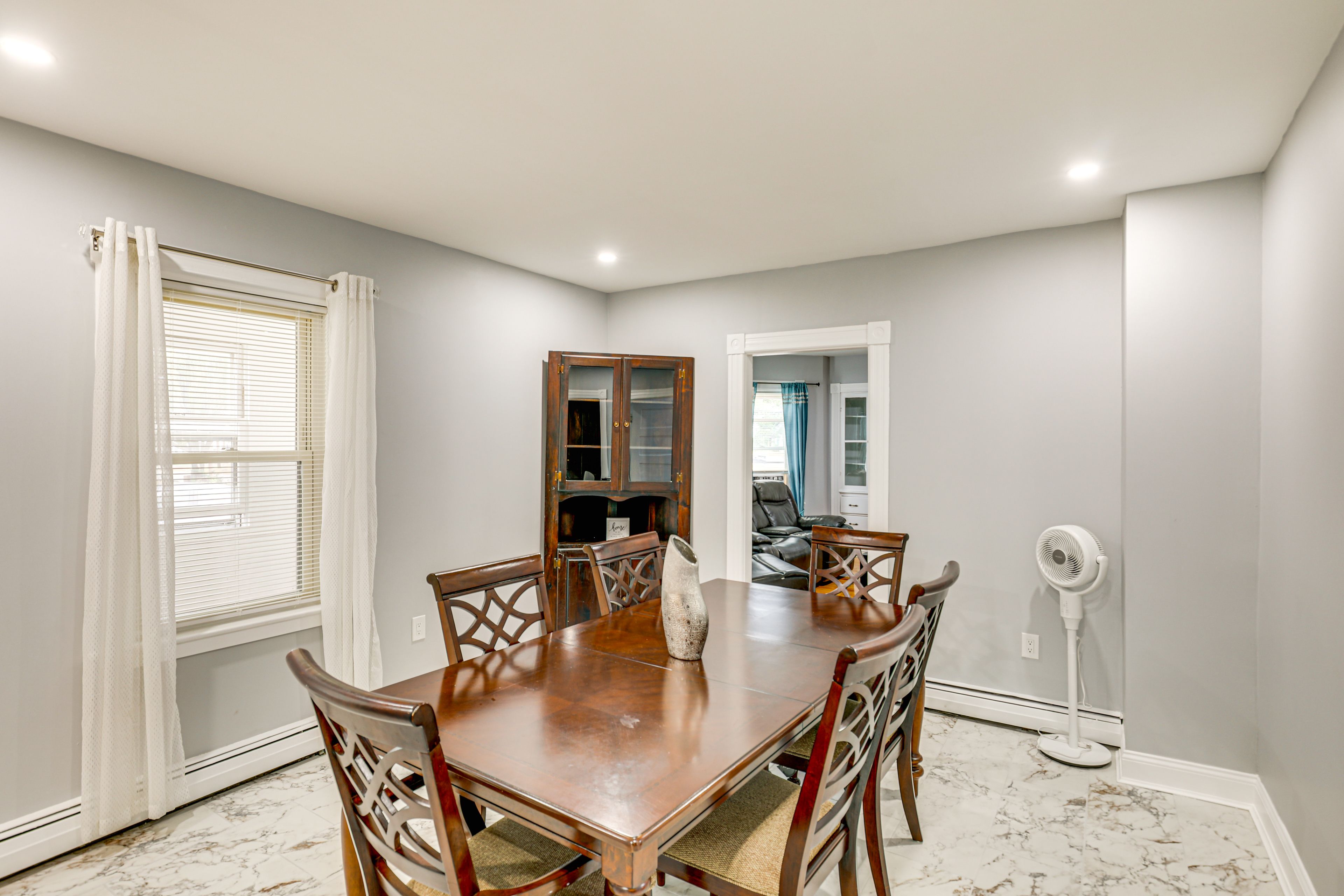 Dining Room | Dishware & Flatware | Single-Story Apartment | 1st-Floor Unit