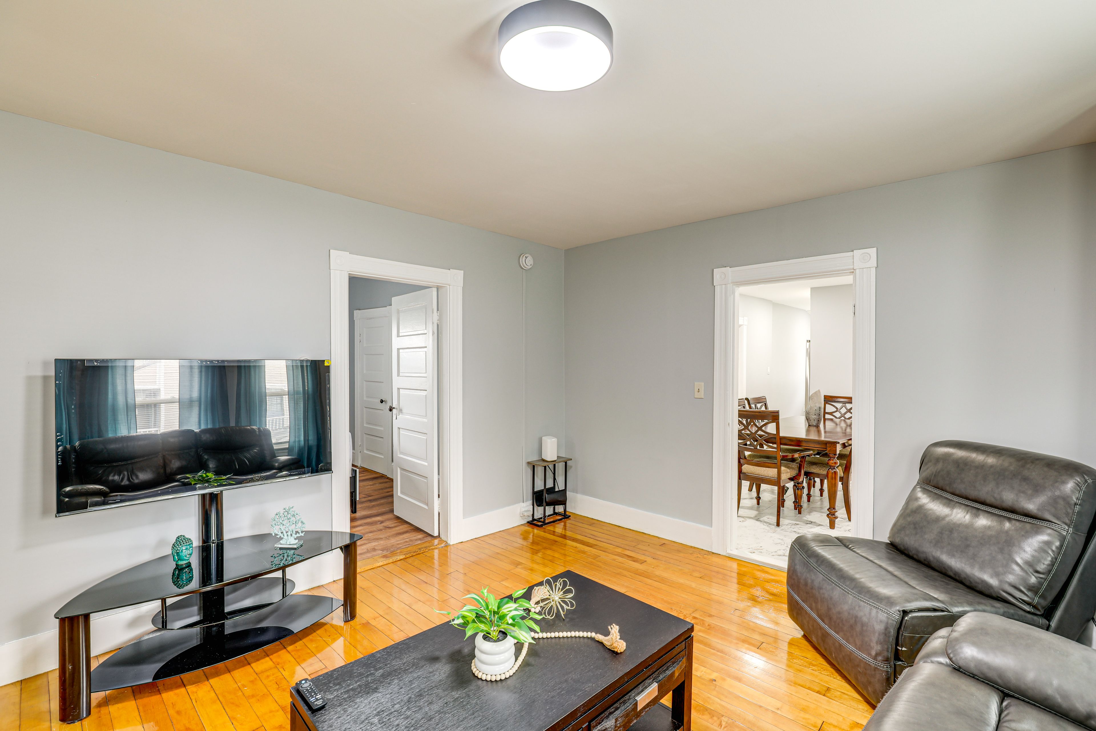 Living Room | Central Heating | Window A/C Units | Free WiFi