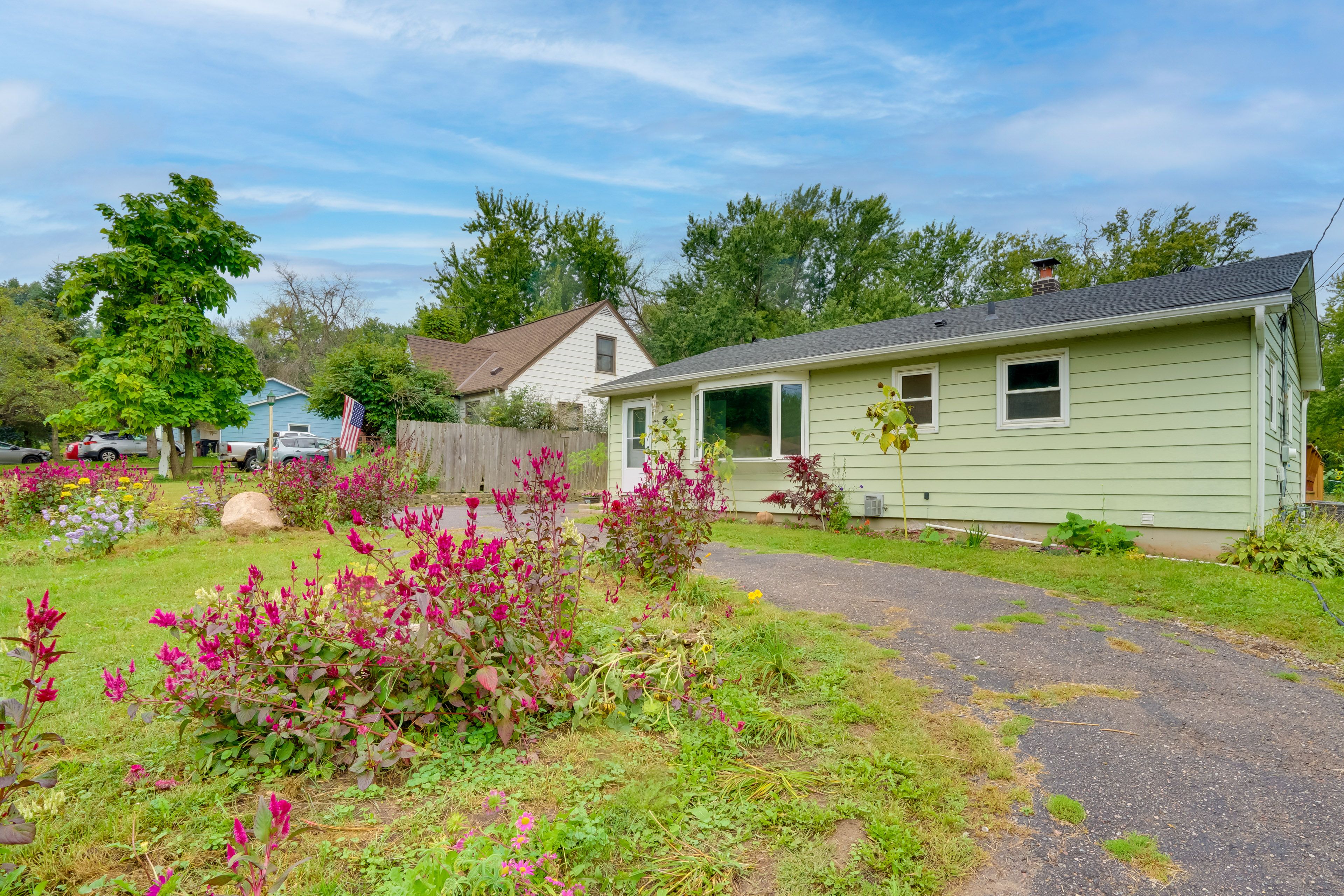 Home Exterior | 2-Level House | 15 Mi to Downtown Minneapolis