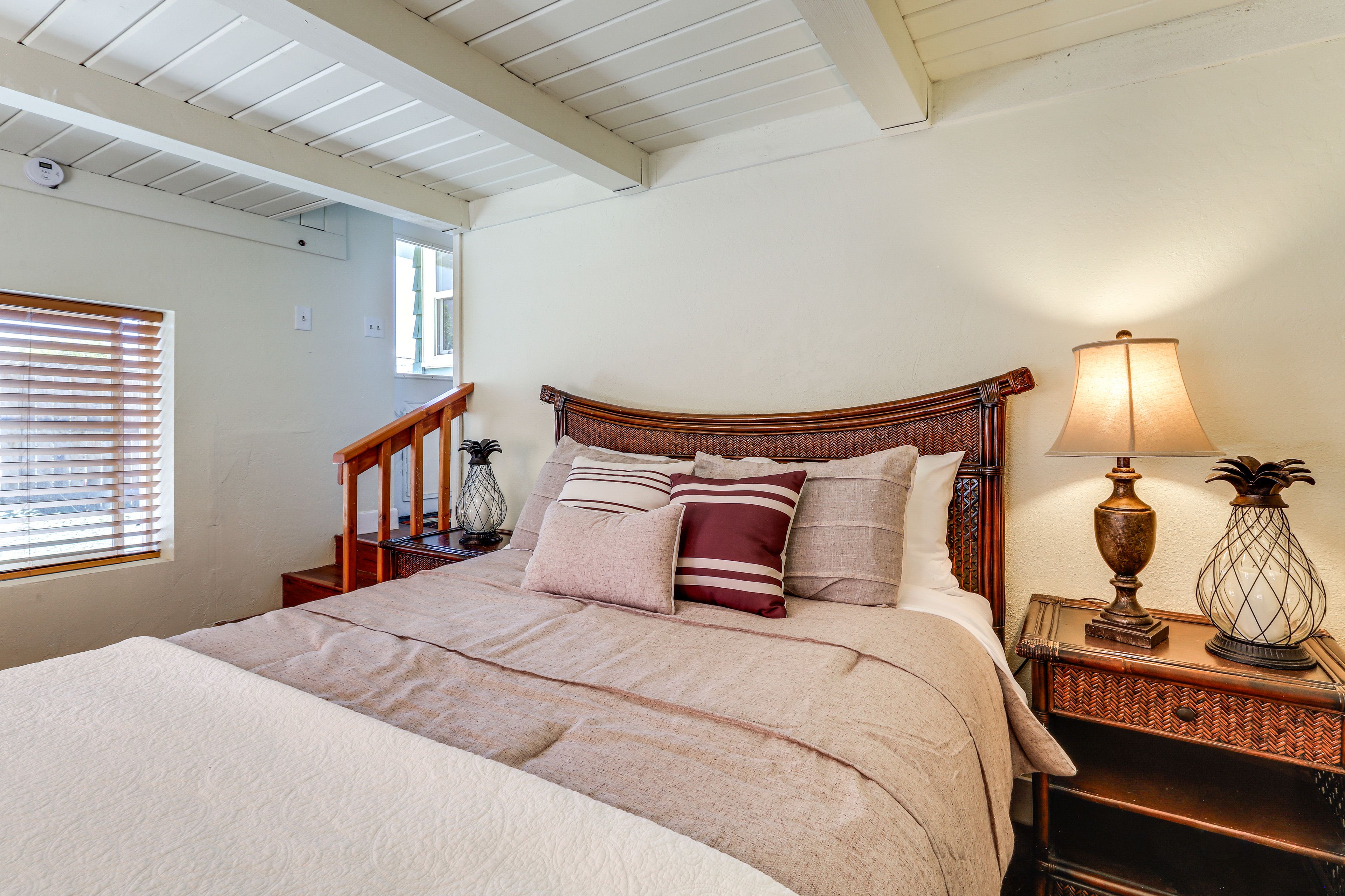 Bedroom 1 | Main Floor | King Bed | Smart TV