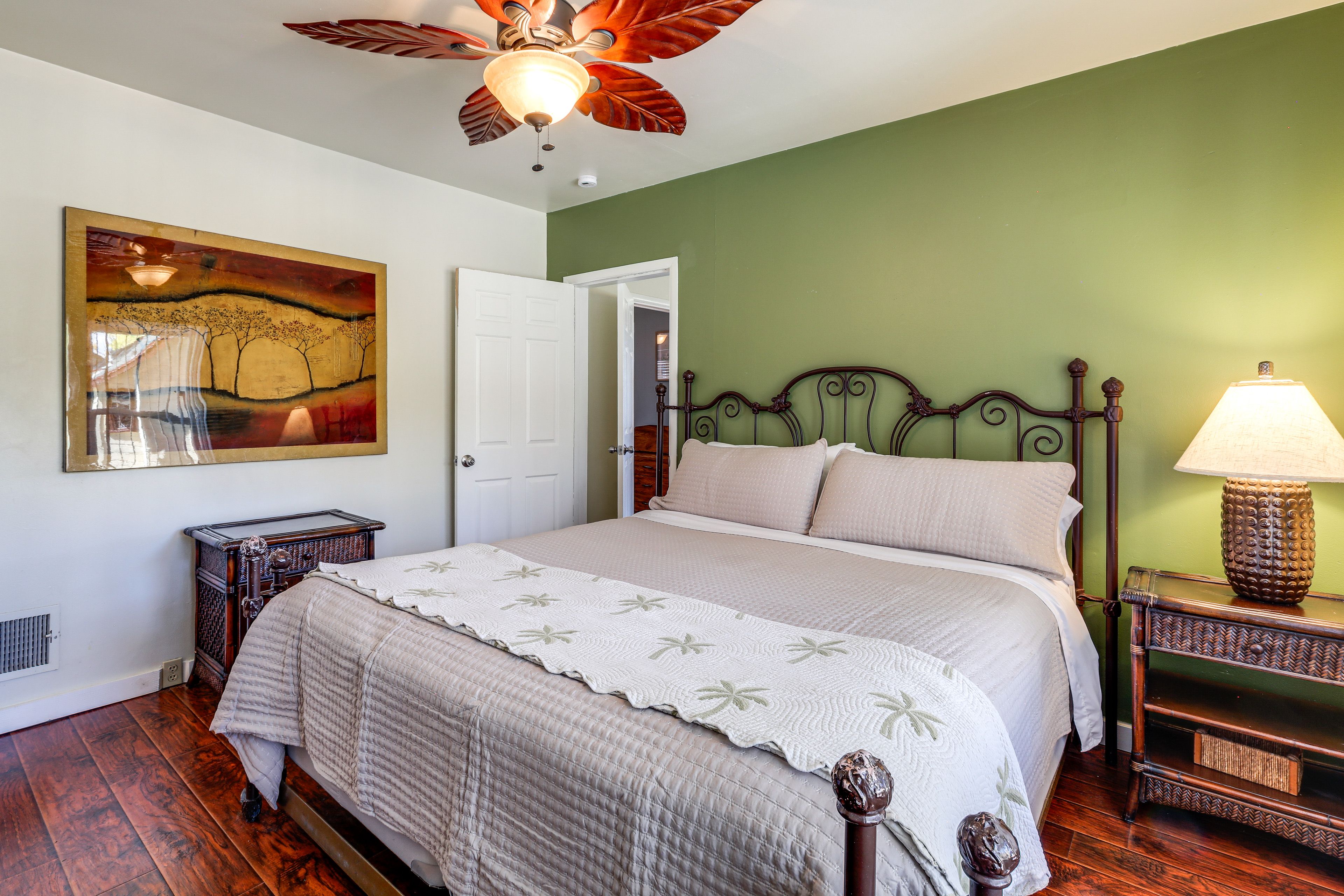 Bedroom 2 | Main Floor | King Bed | Smart TV