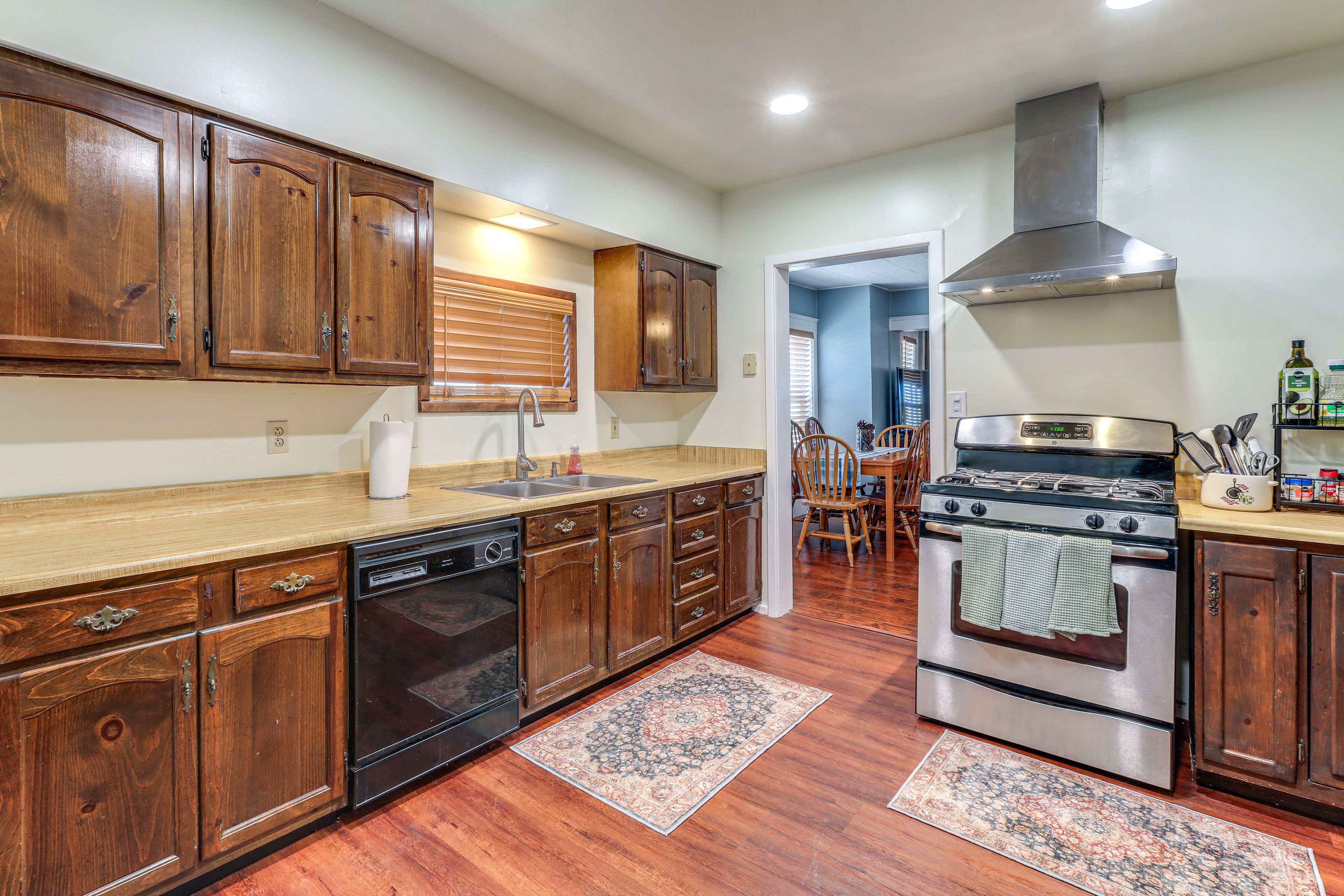 Well-Equipped Kitchen | Main Floor | Toaster | Spices