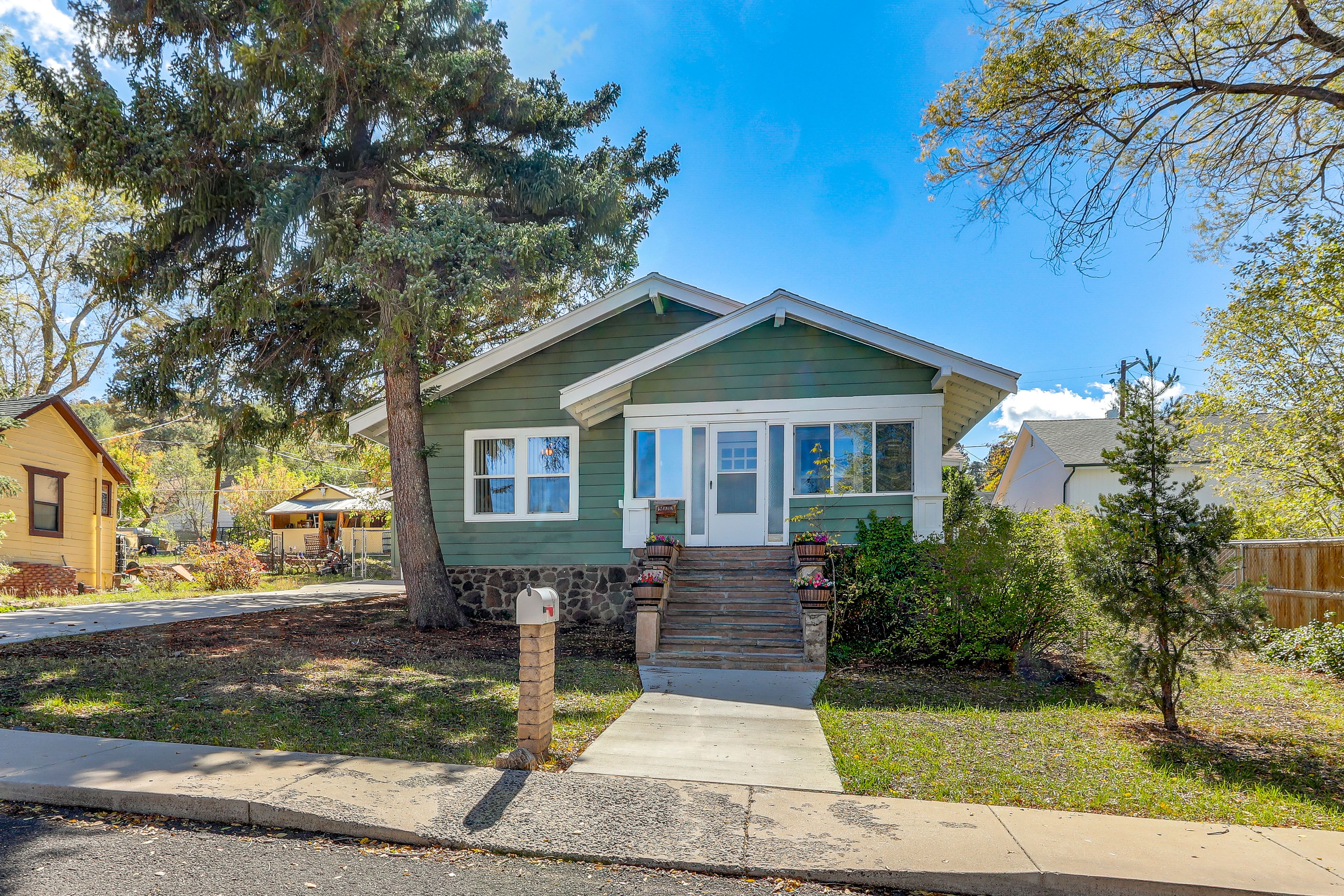 Williams Vacation Rental | 4BR | 2BA | 1,467 Sq Ft | Stairs Required