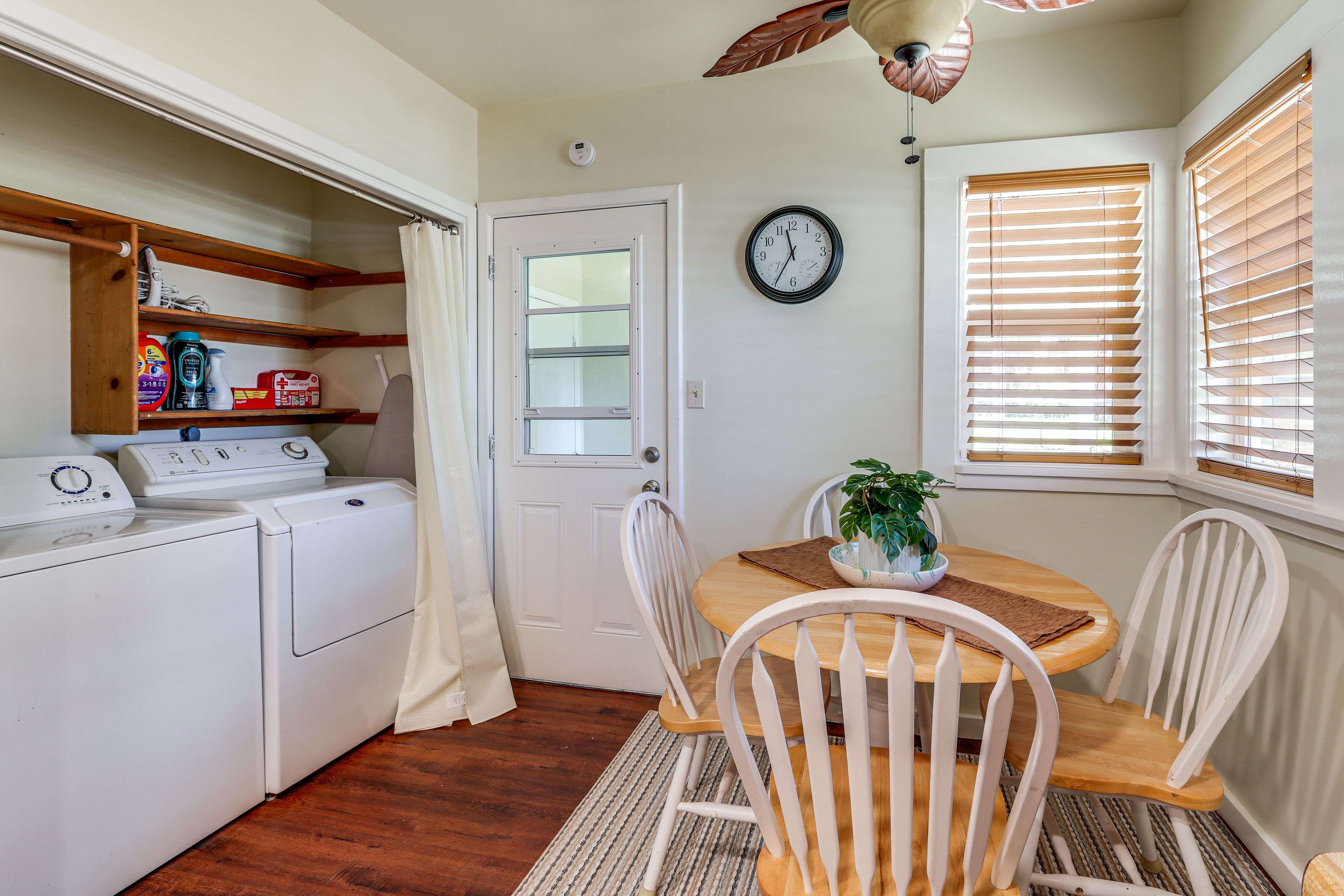 Laundry Closet | Washer/Dryer | Detergent Provided