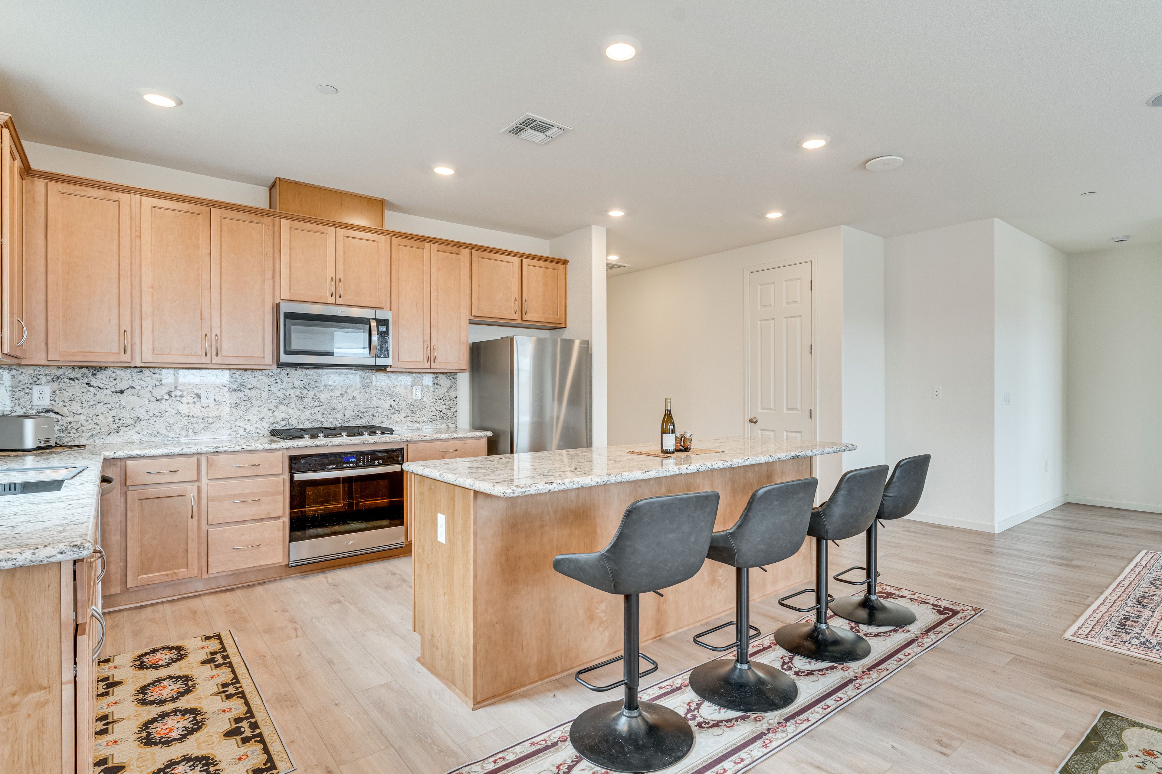 Kitchen | Cooking Basics | Dishwasher | Breakfast Bar | Drip Coffee Maker