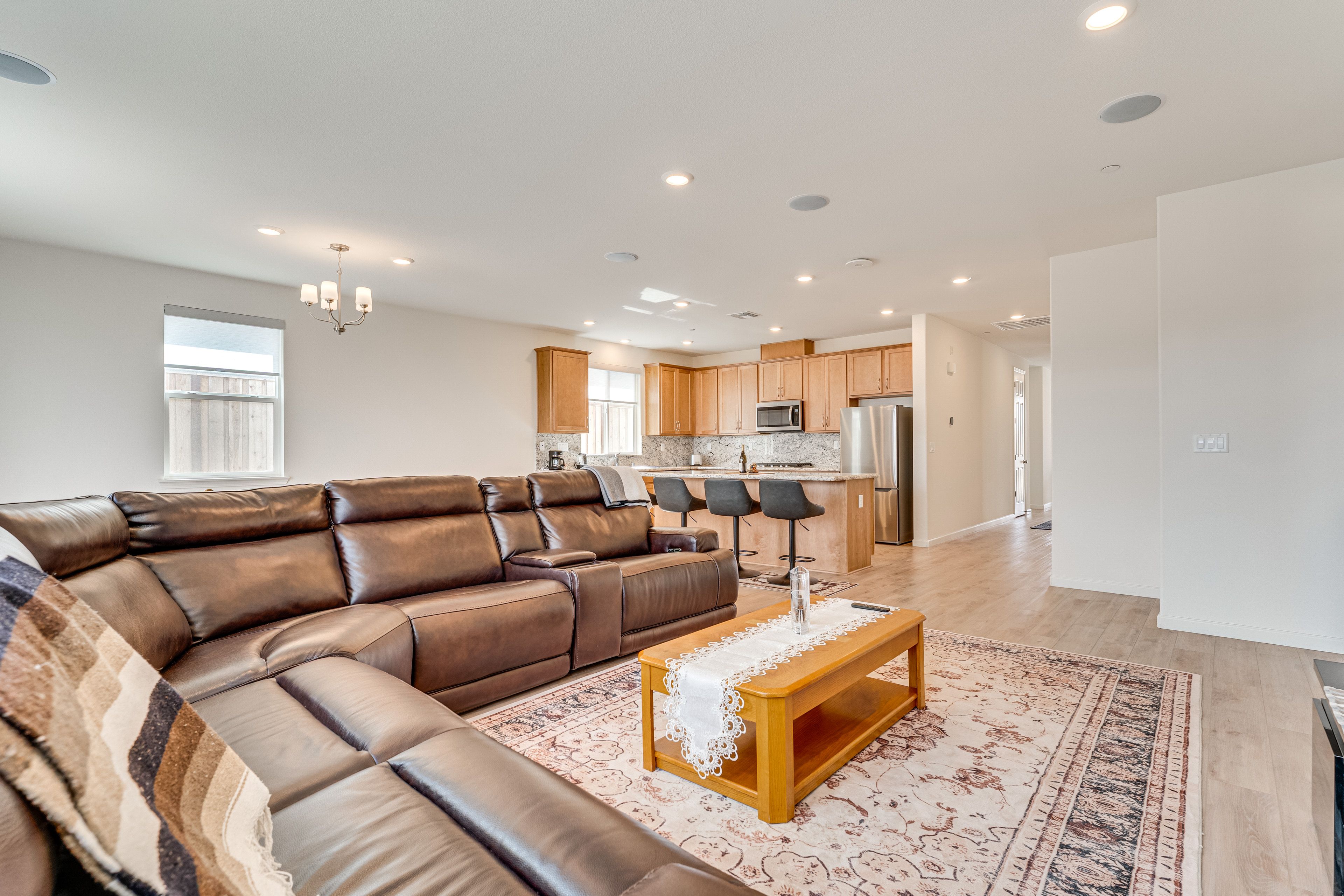 Living Room | Smart TV