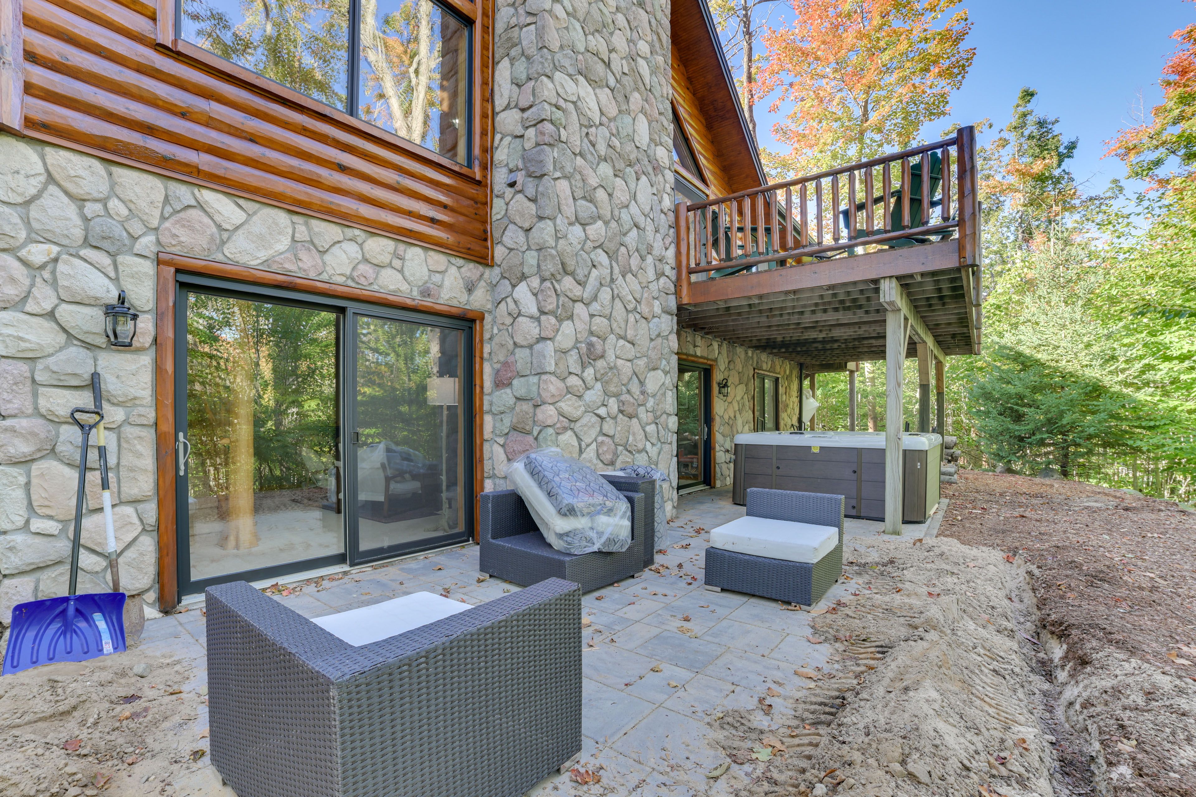 Patio | Private Hot Tub | Lounge Furniture