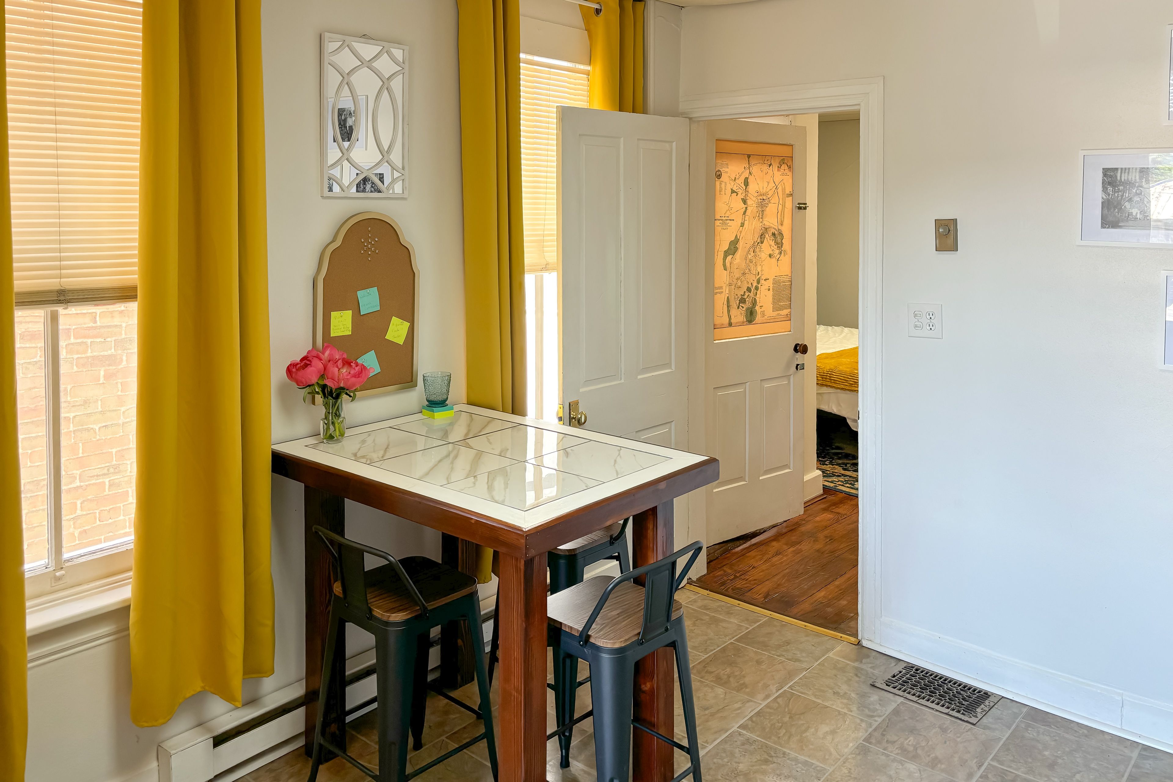 Dining Table | Dishware & Flatware Provided