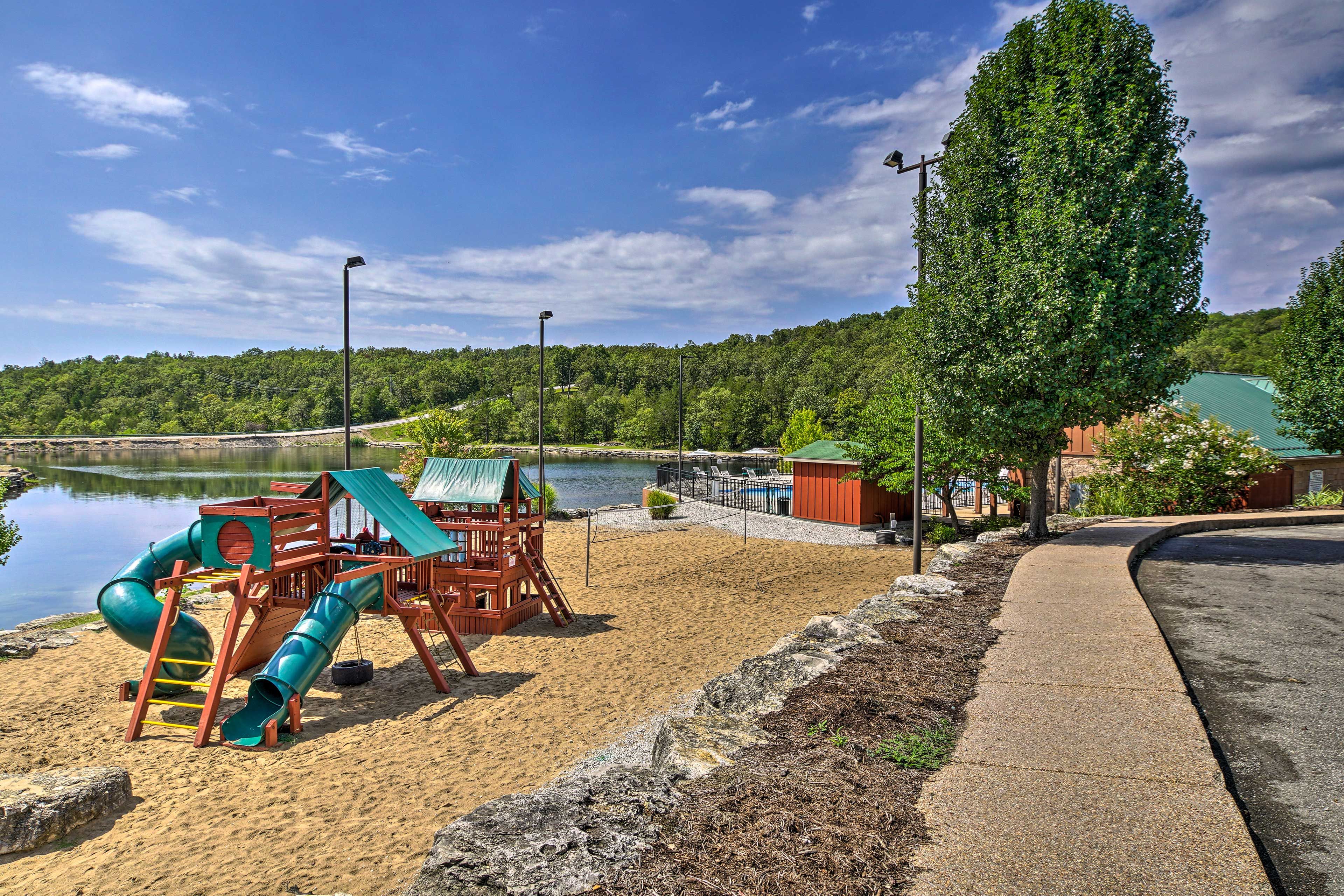 Community Playground & Lake Access