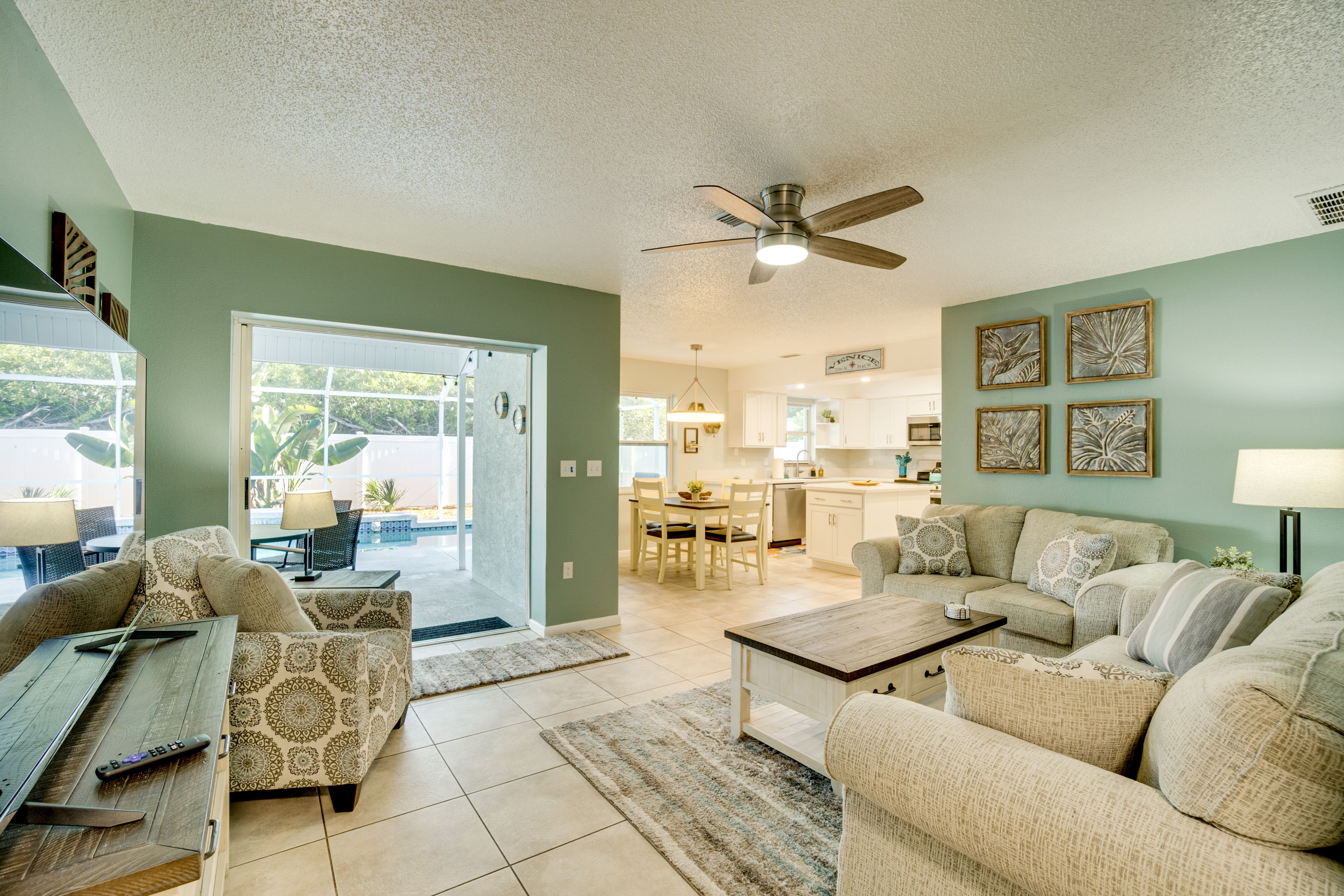 Living Room | Central A/C & Heating